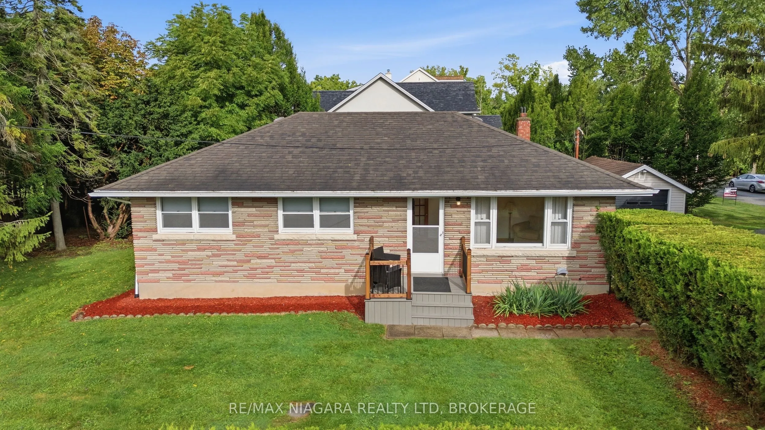 557 Mississagua Street