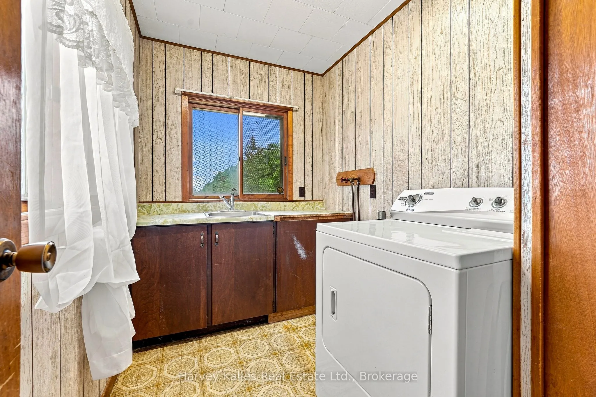 147 Caughey Road