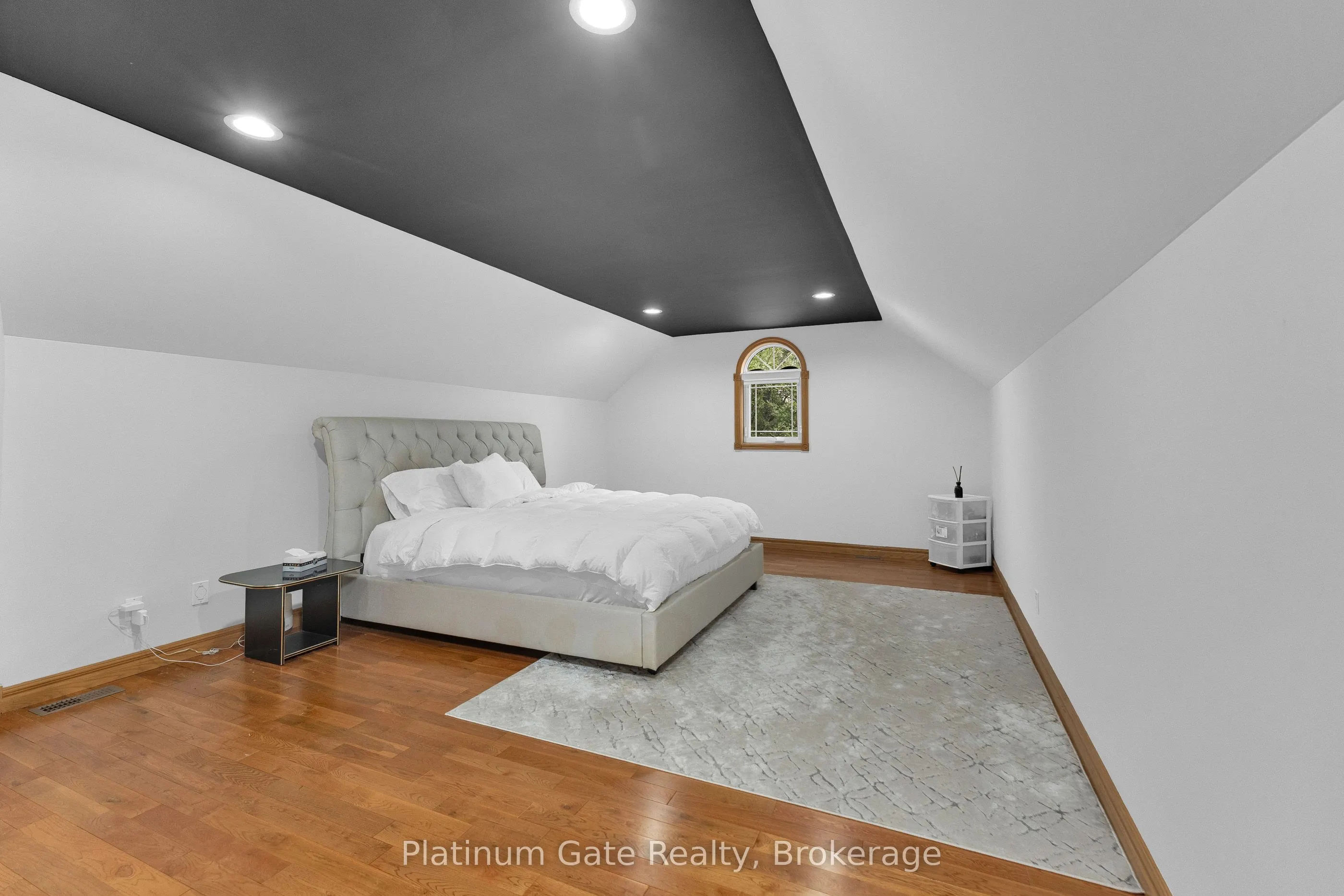 150 Seymour Crescent