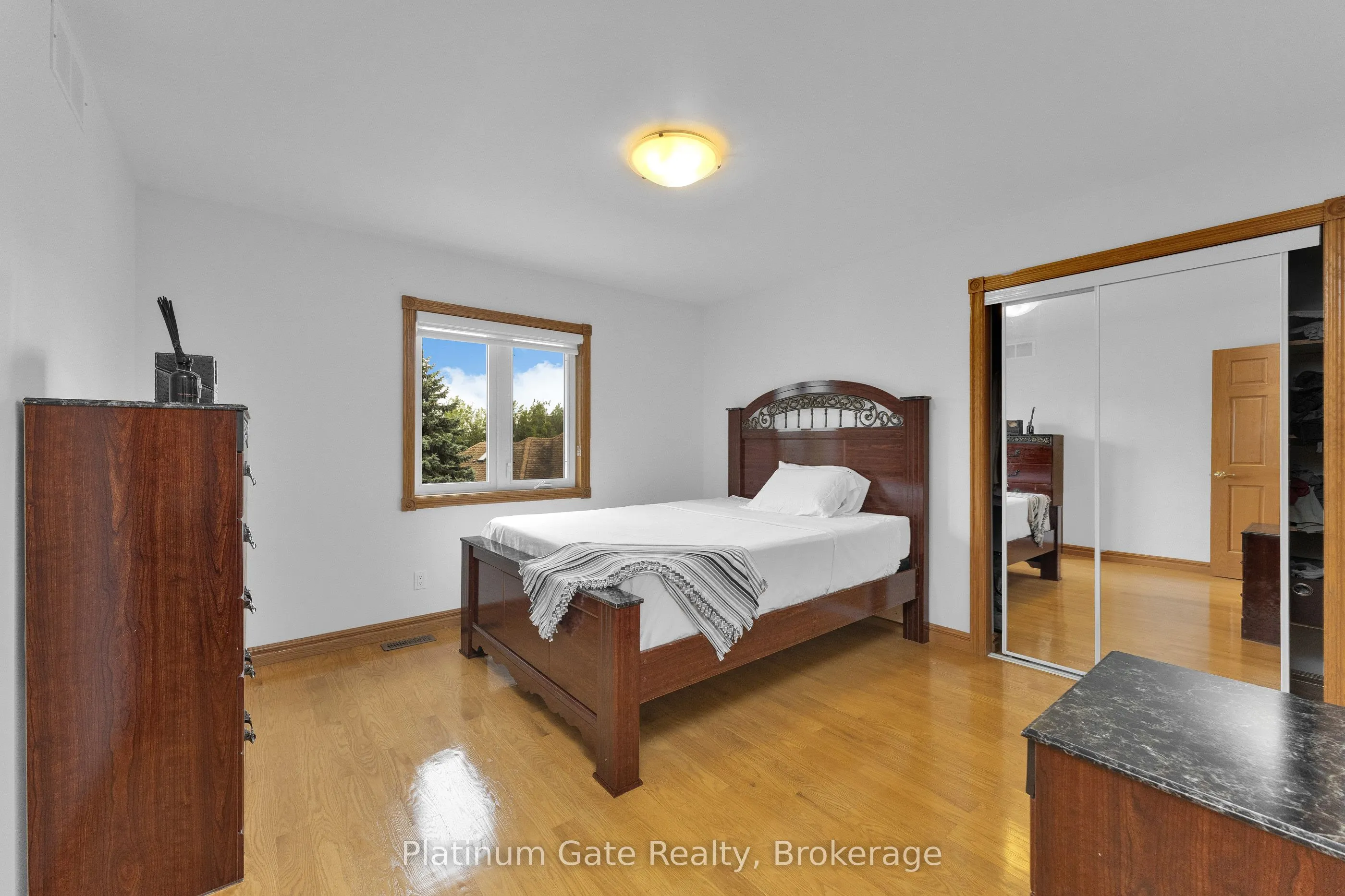 150 Seymour Crescent
