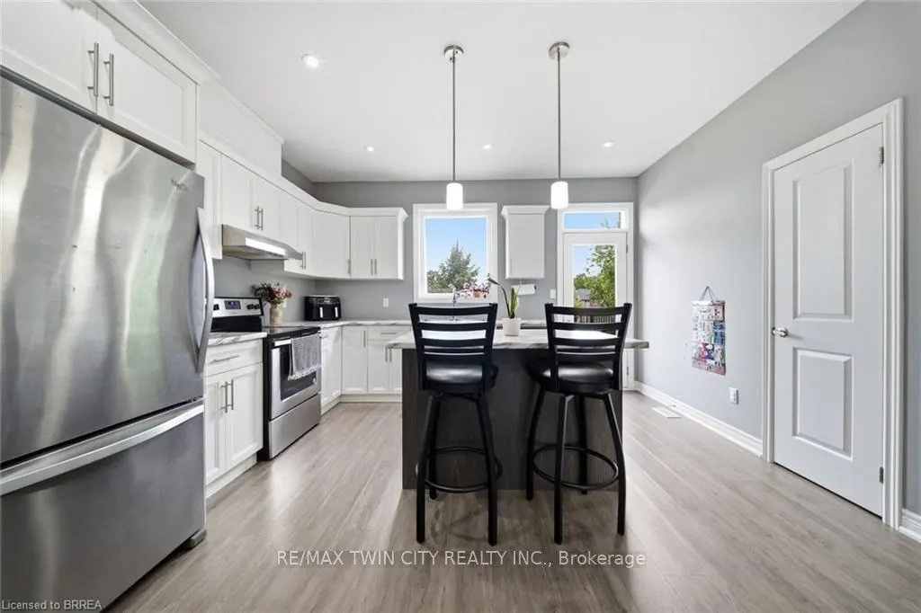30 Balmoral Street #2