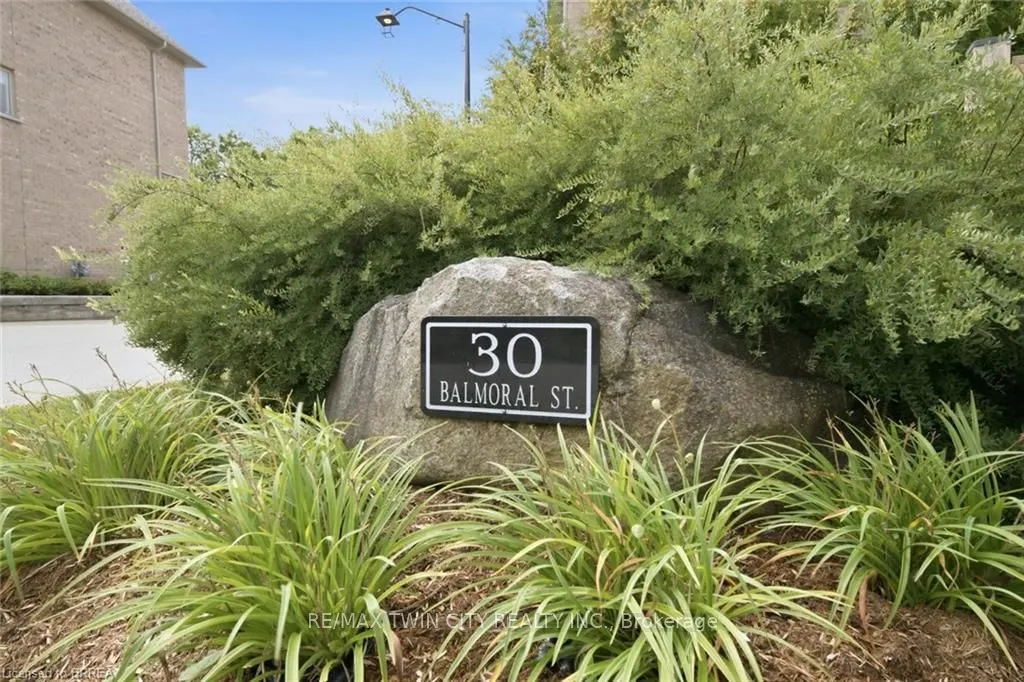 30 Balmoral Street #2