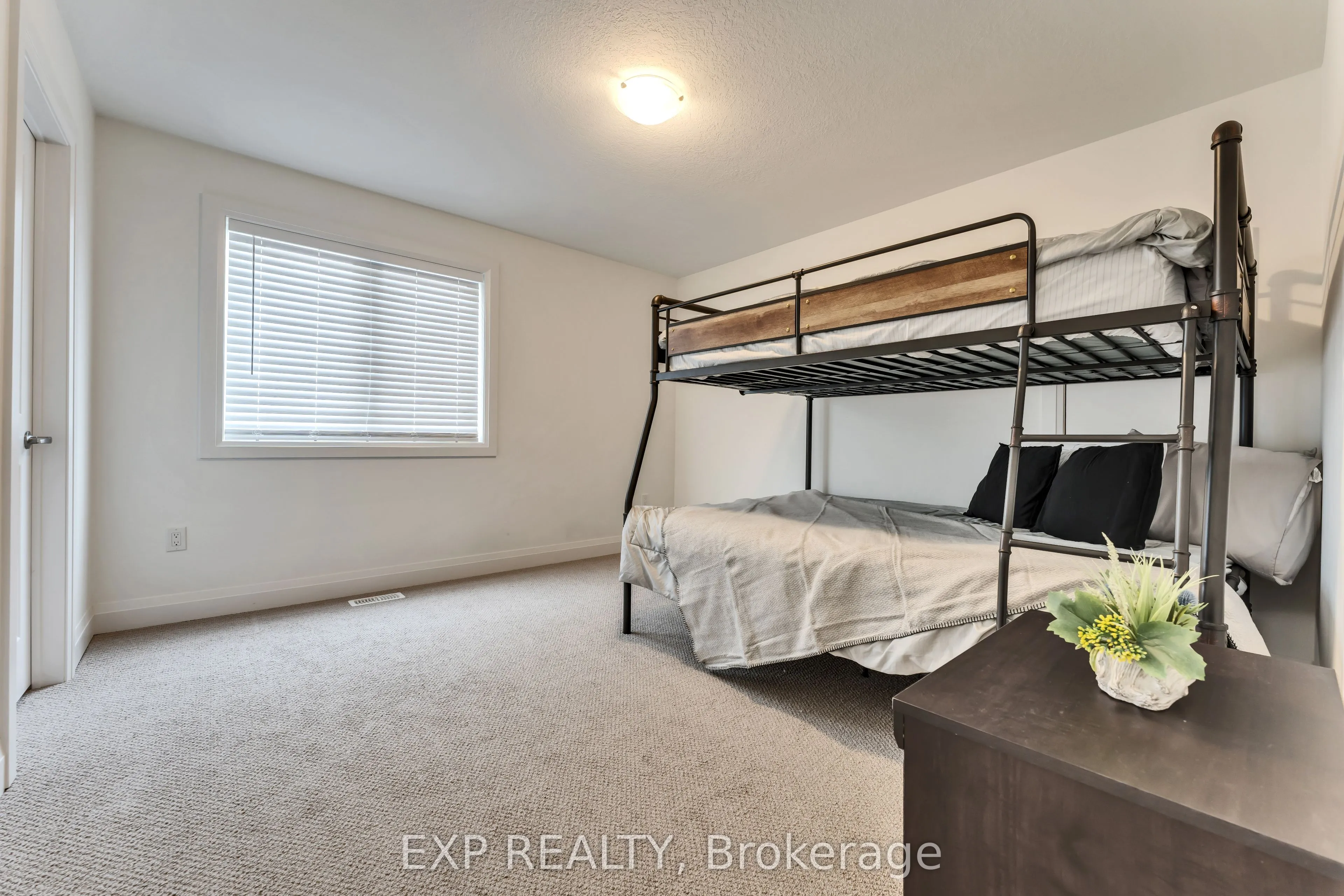 156 SCHOONERS Lane #156
