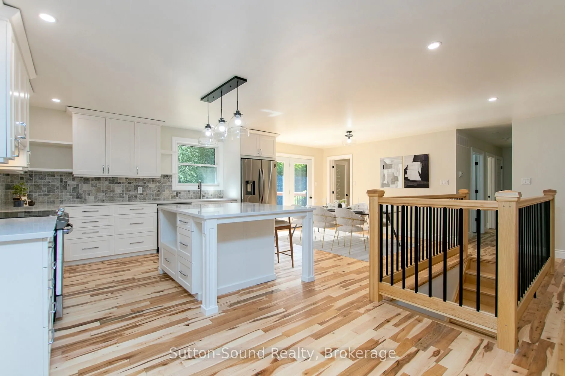 318743 Grey Road 1 Road