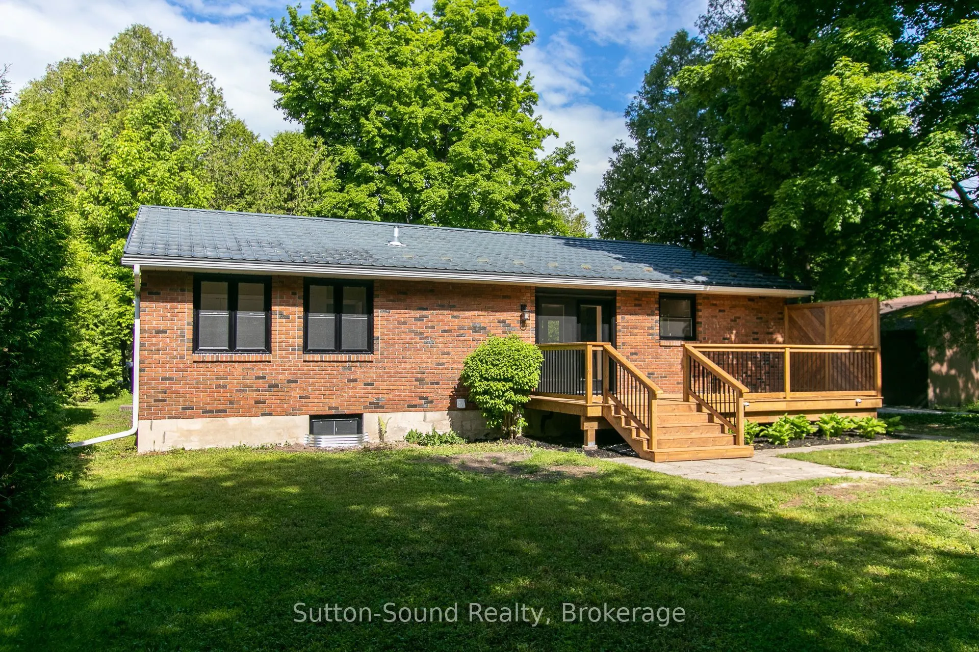 318743 Grey Road 1 Road