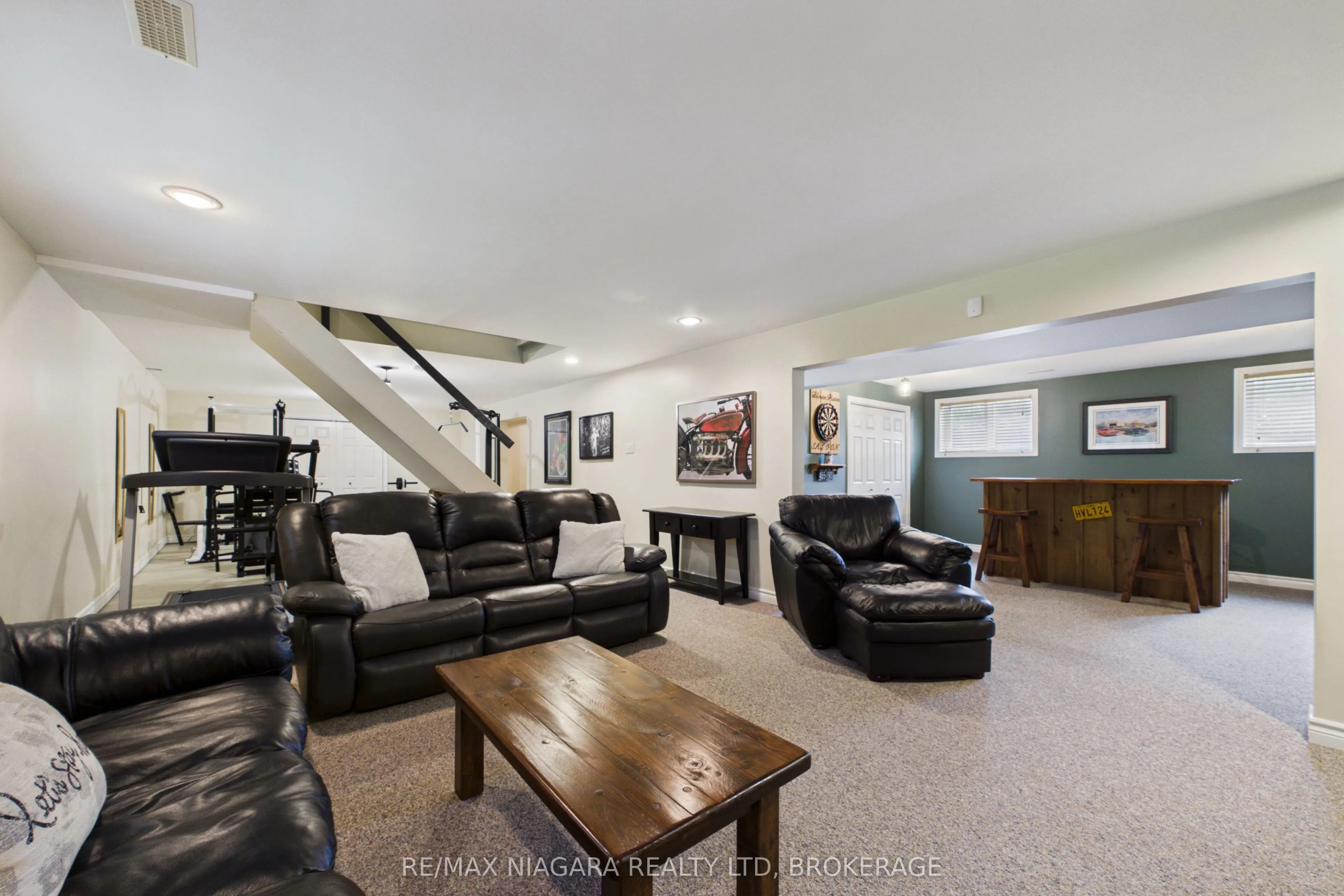 115 Pinewood Boulevard