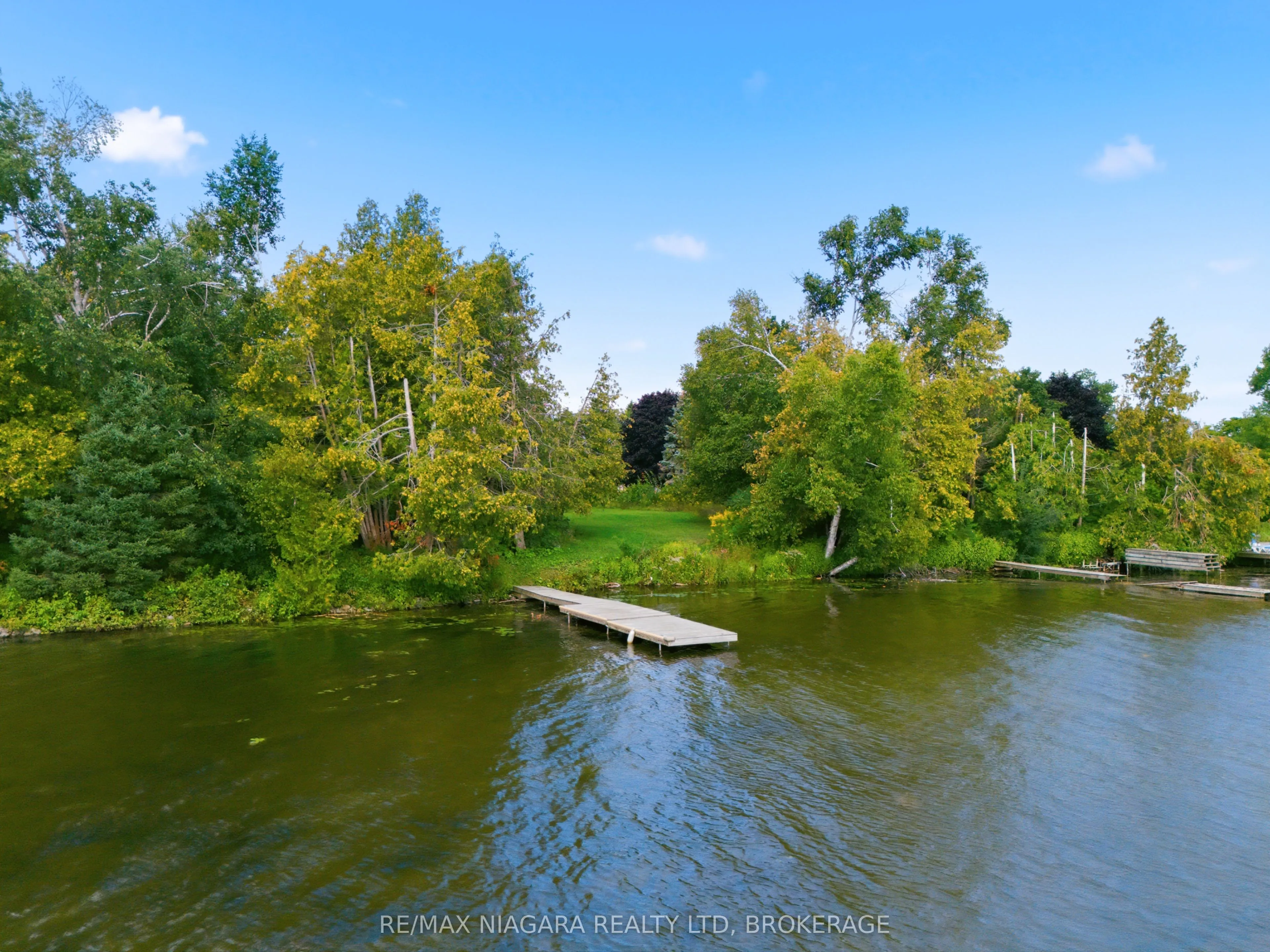 115 Pinewood Boulevard