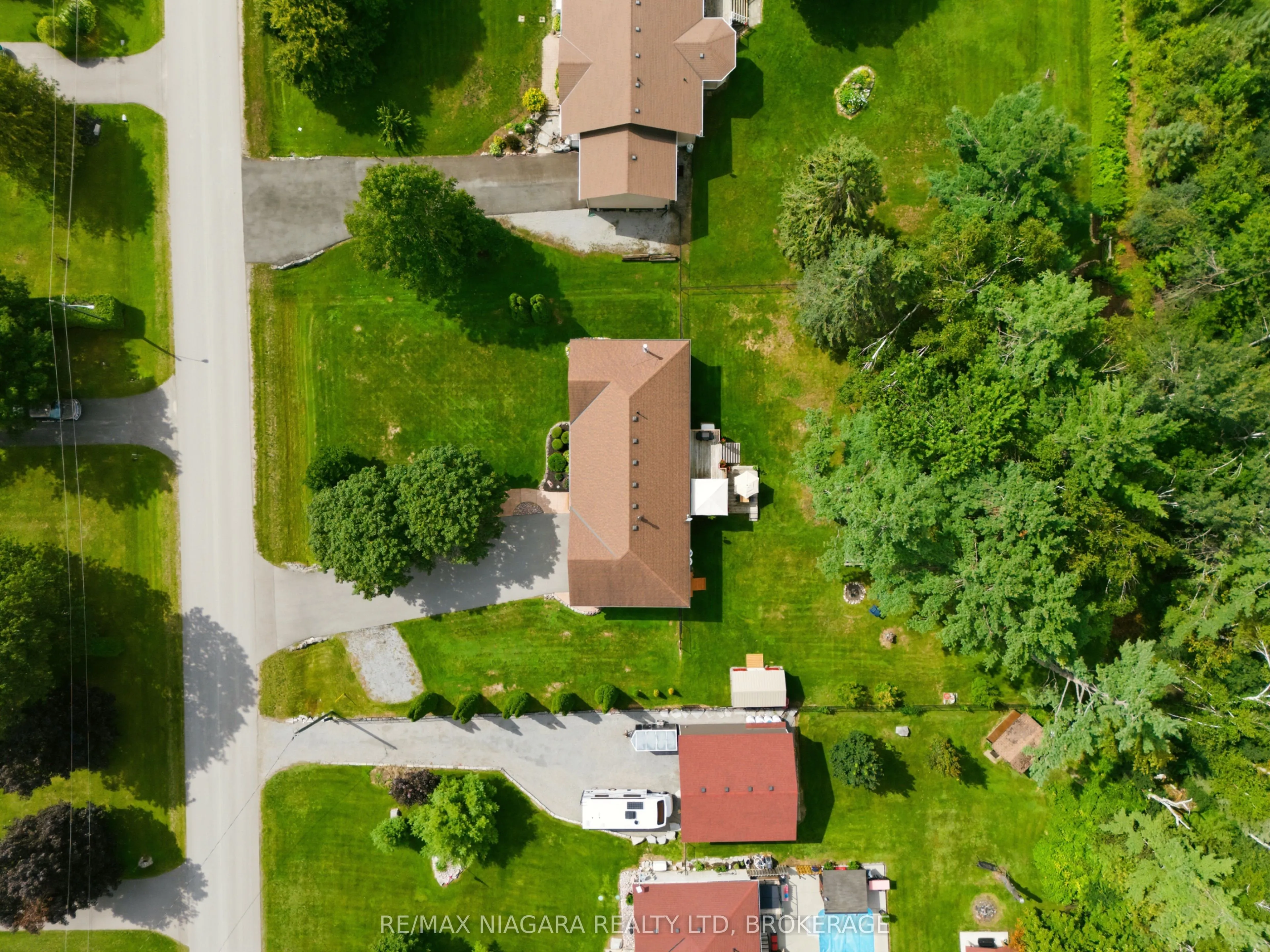 115 Pinewood Boulevard