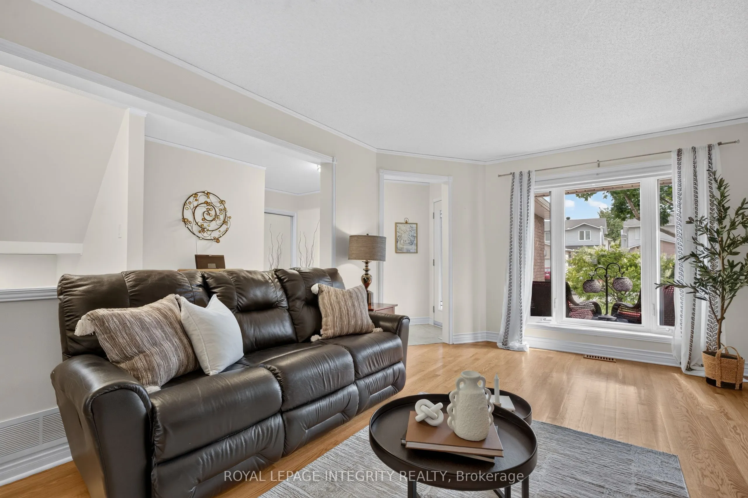1692 Toulouse Crescent