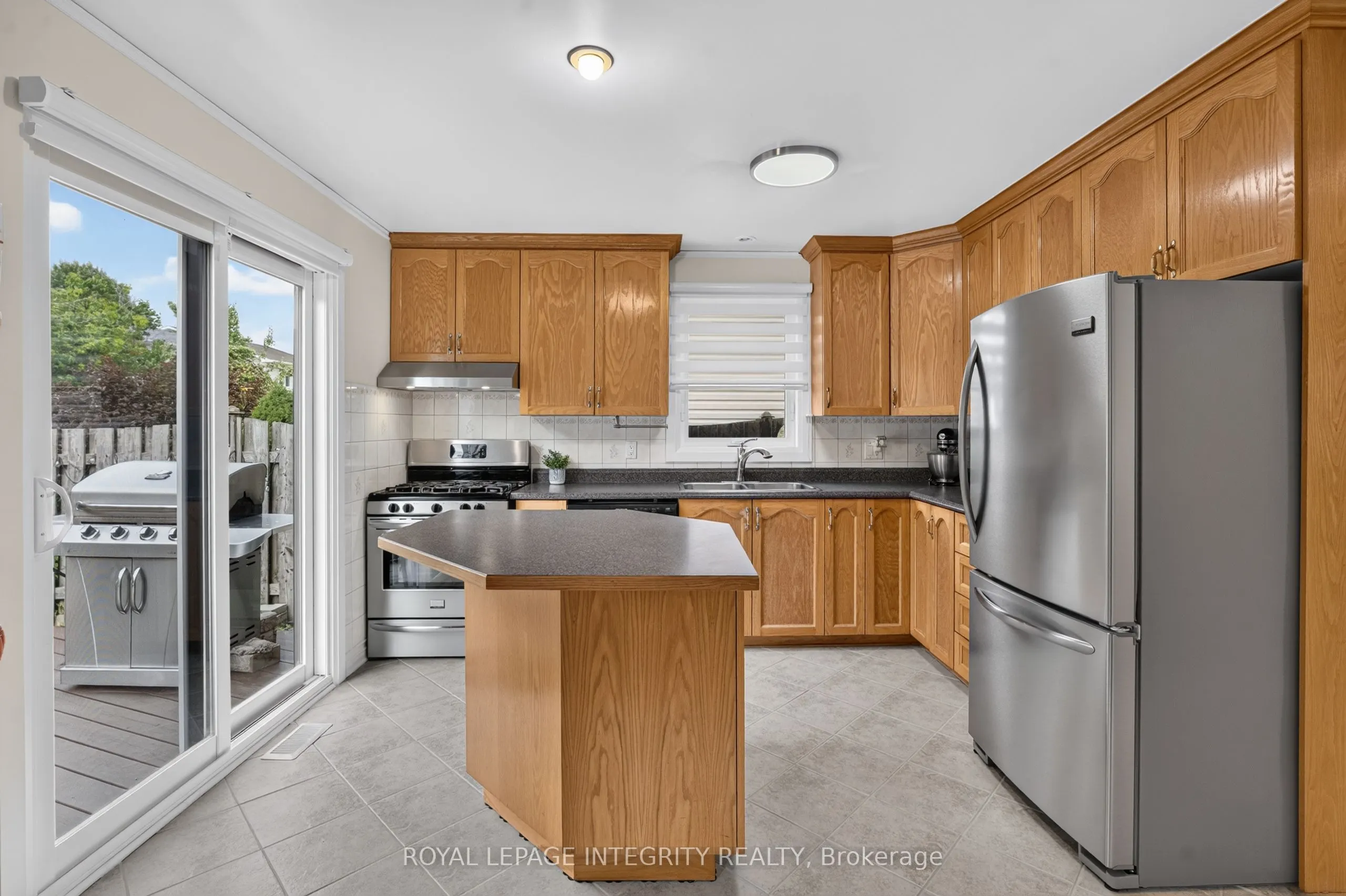 1692 Toulouse Crescent