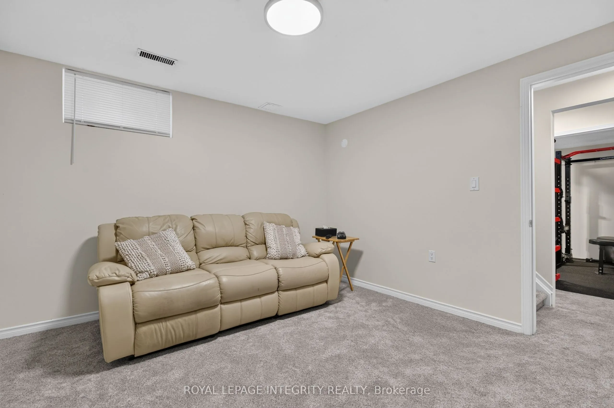 1692 Toulouse Crescent