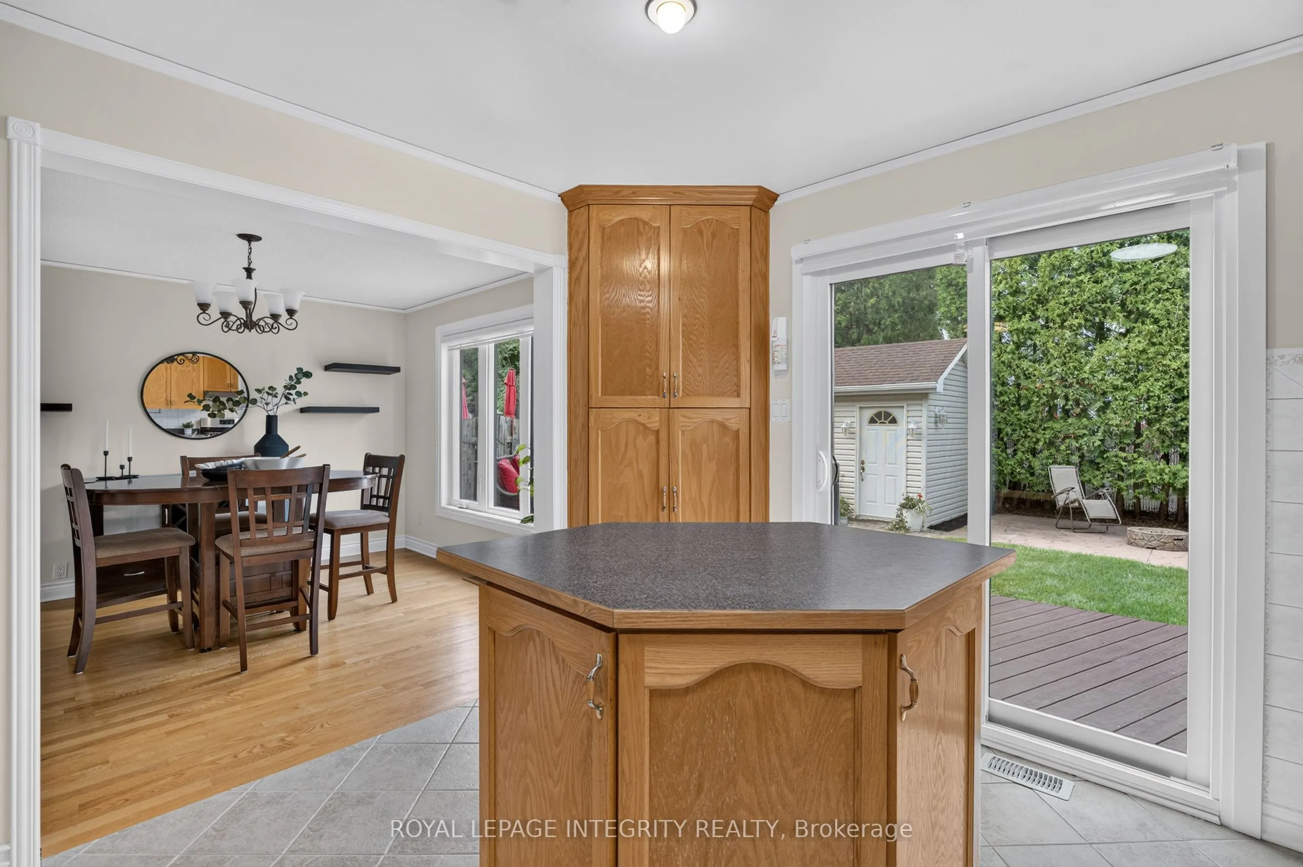 1692 Toulouse Crescent