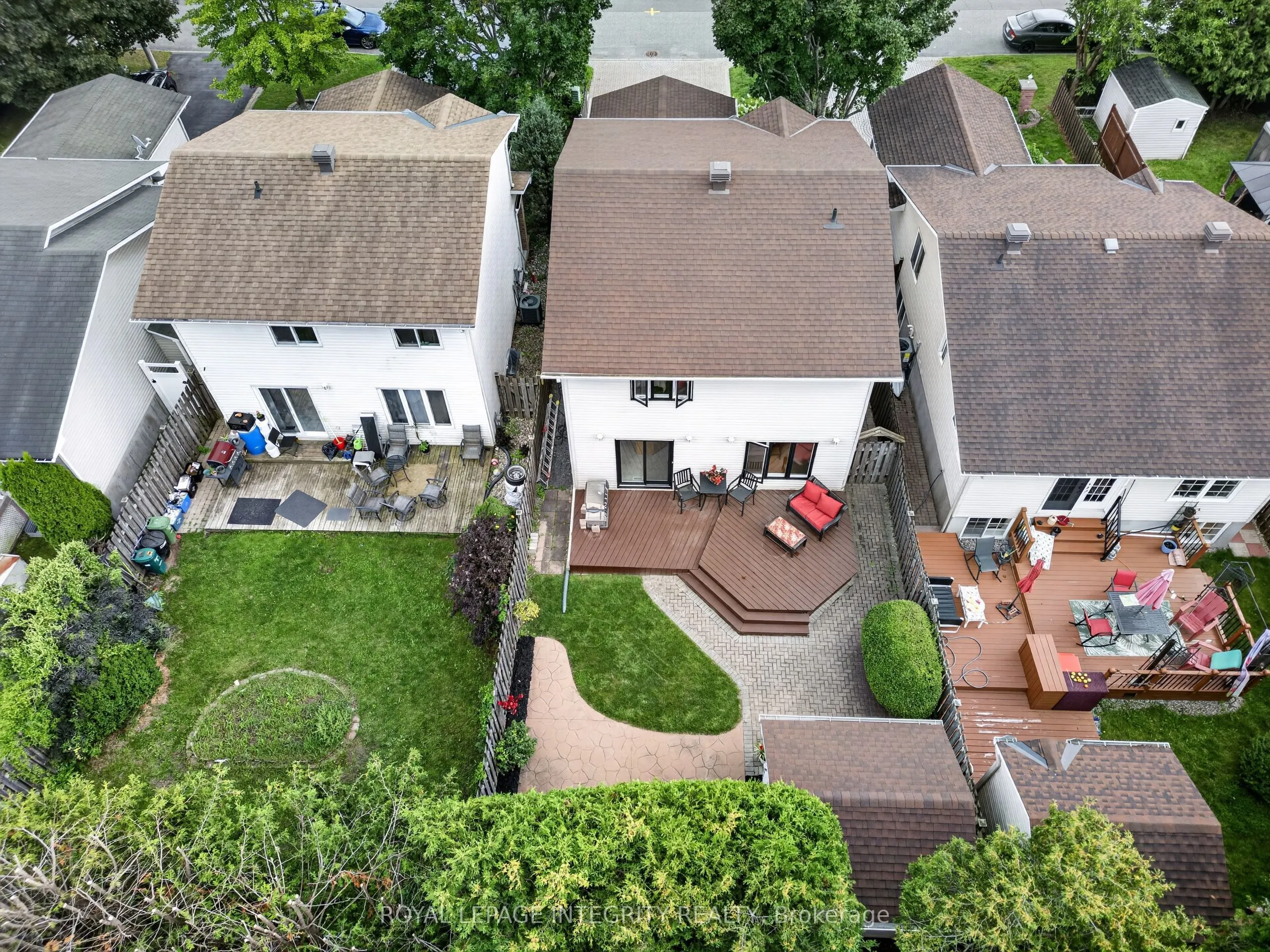 1692 Toulouse Crescent