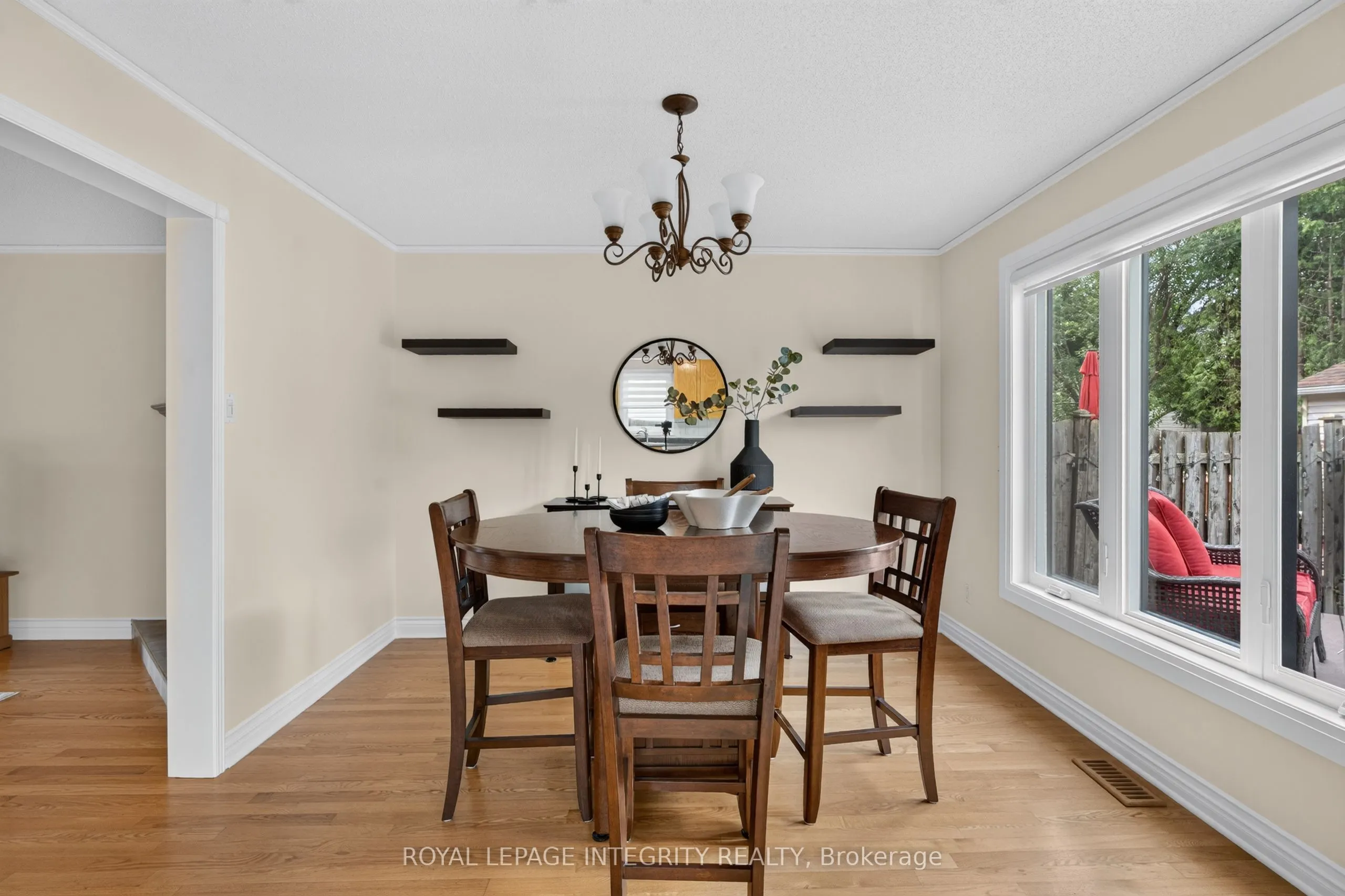 1692 Toulouse Crescent