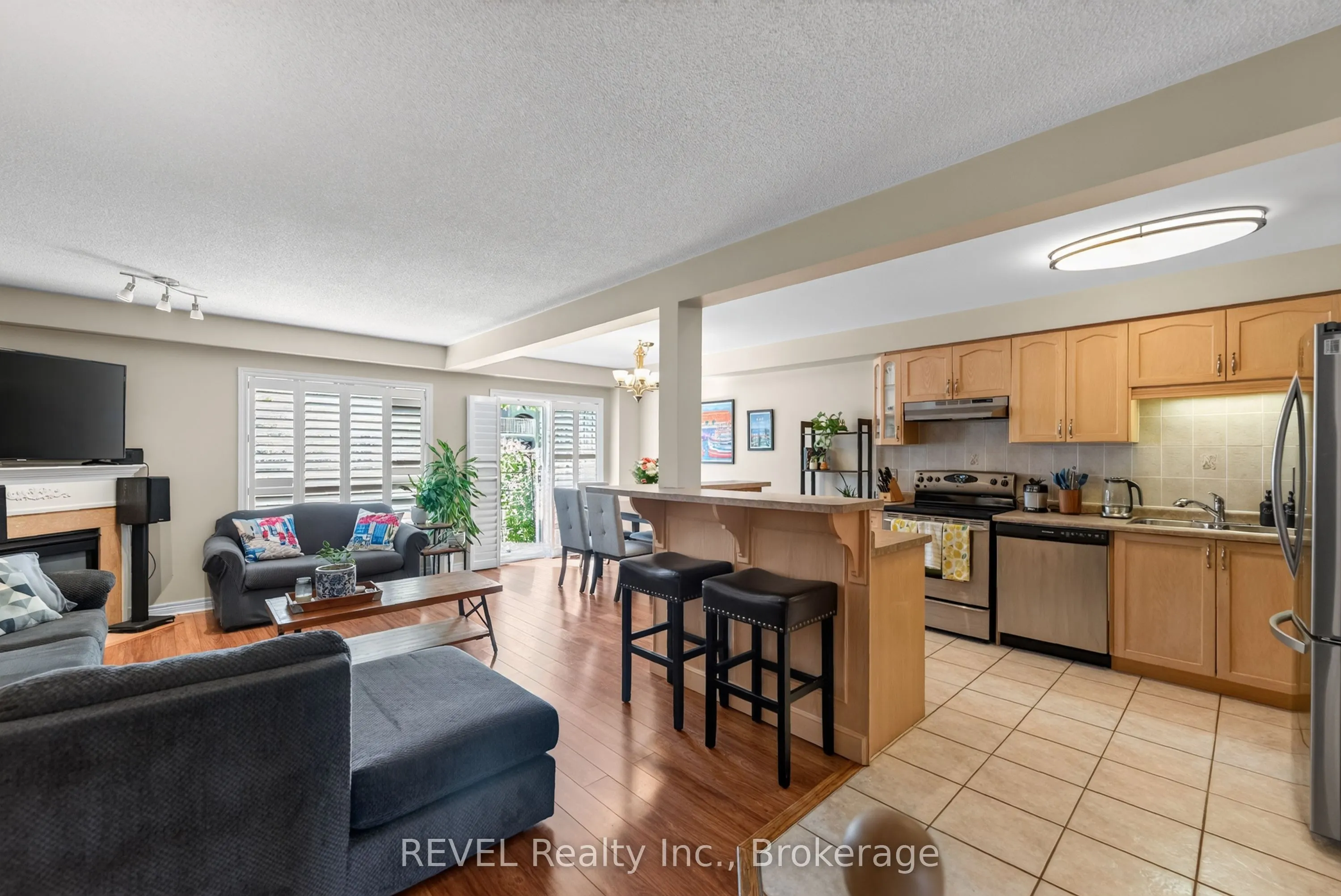 11 Elderberry Avenue
