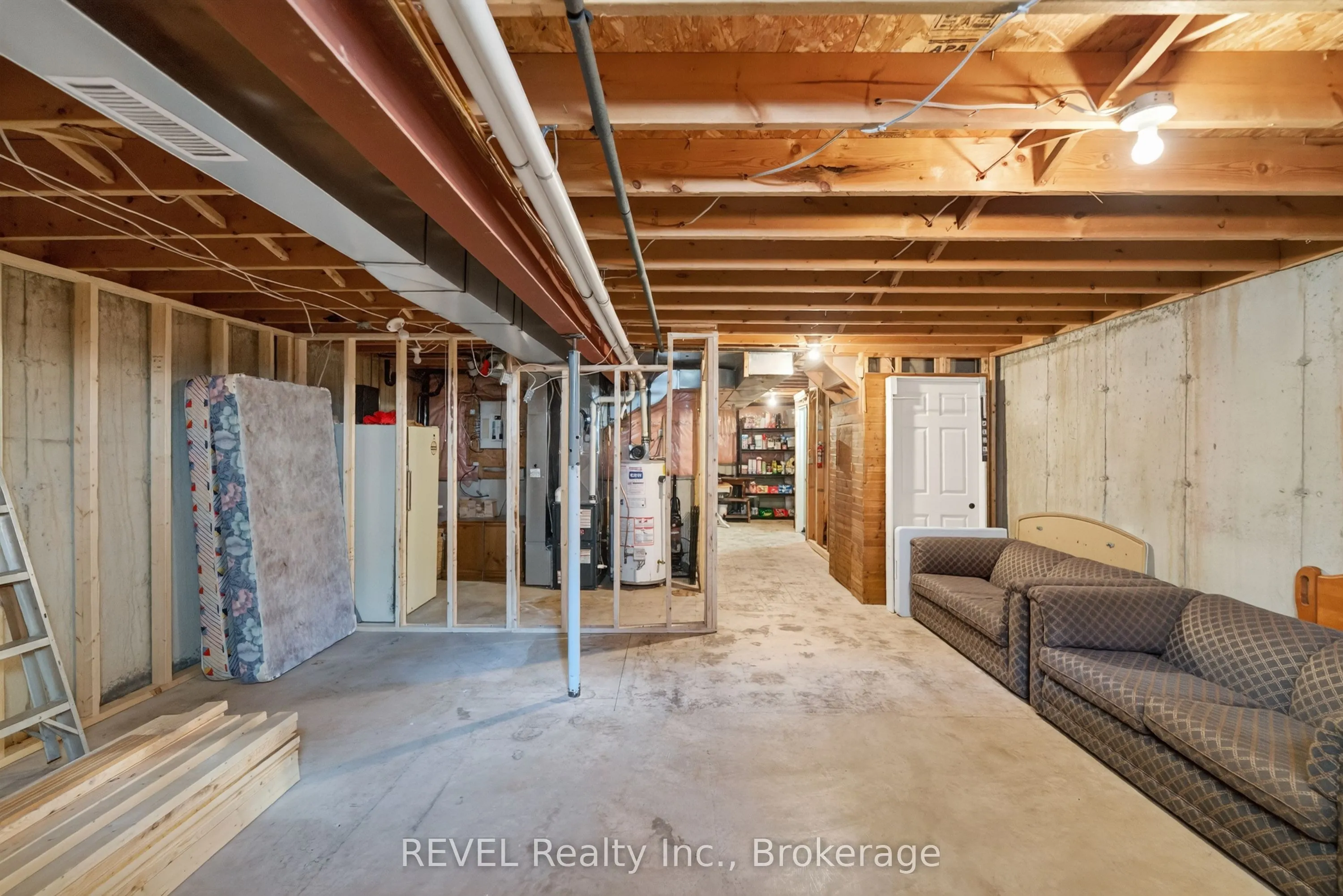 11 Elderberry Avenue
