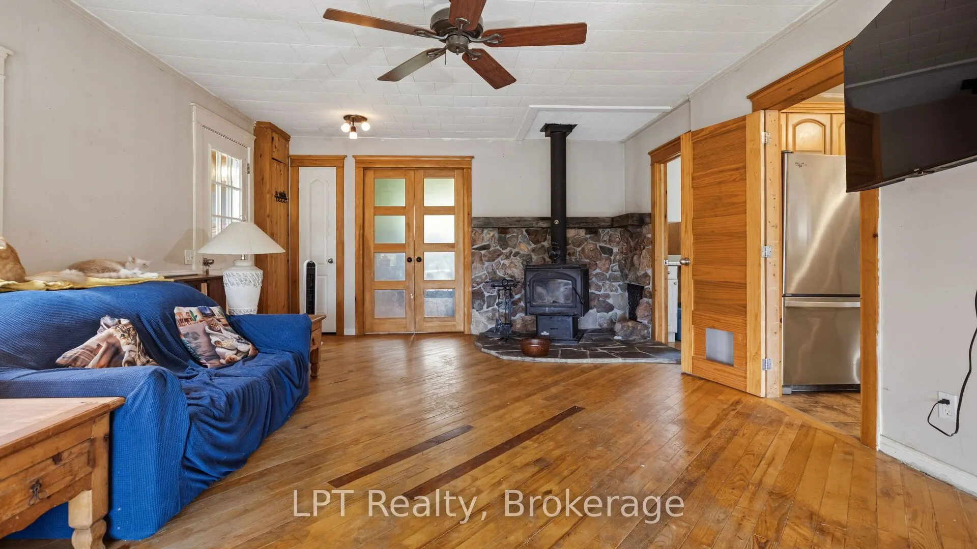 1043 Deloro Road