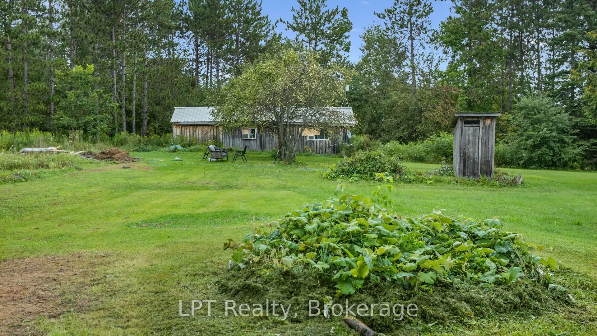 1043 Deloro Road