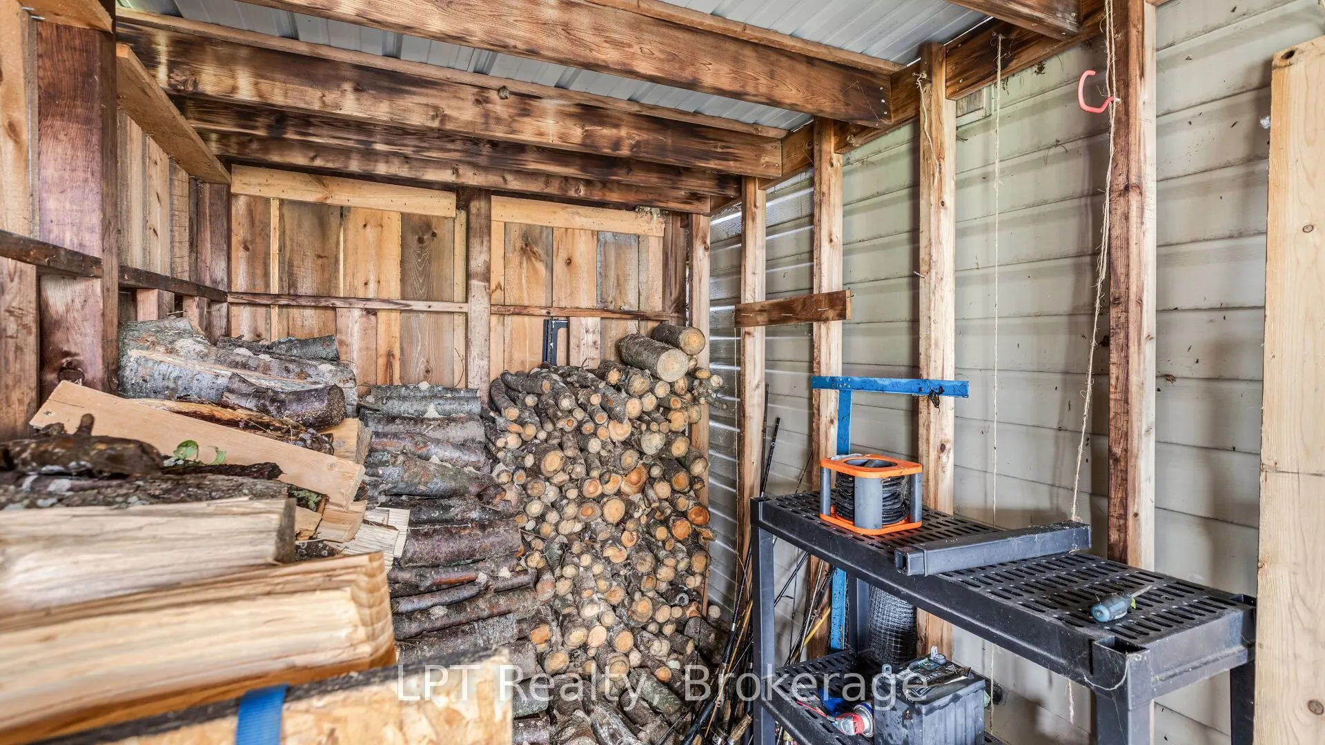 1043 Deloro Road