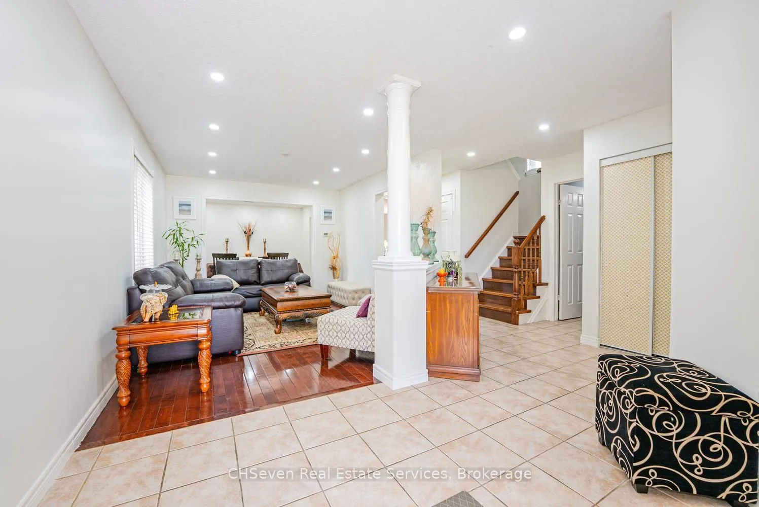 373 Thomas Slee Drive