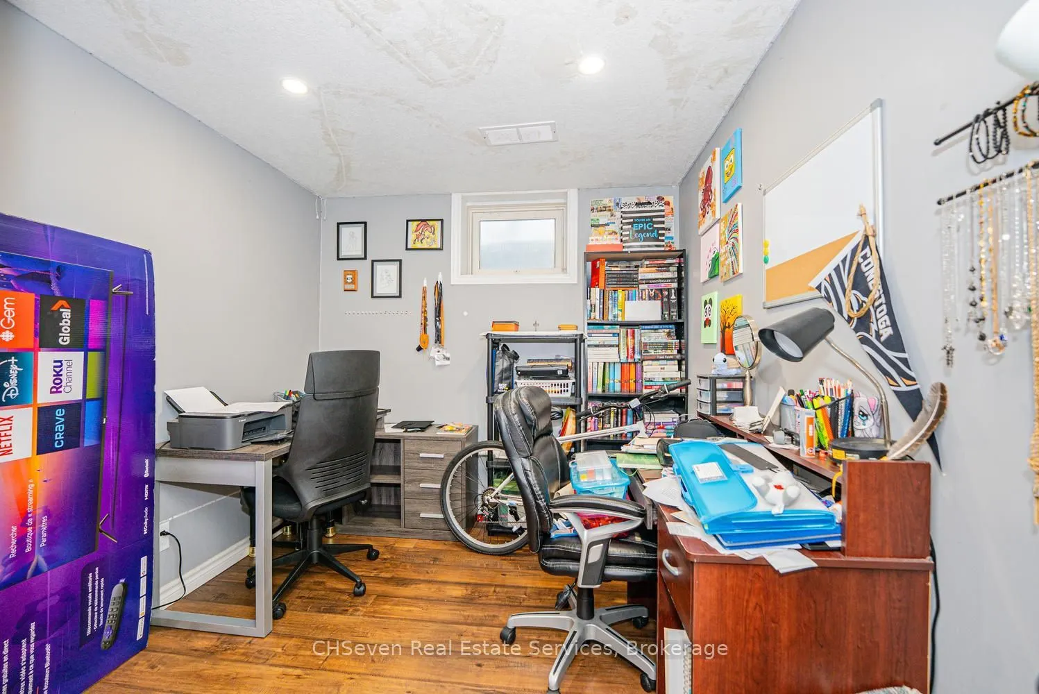373 Thomas Slee Drive