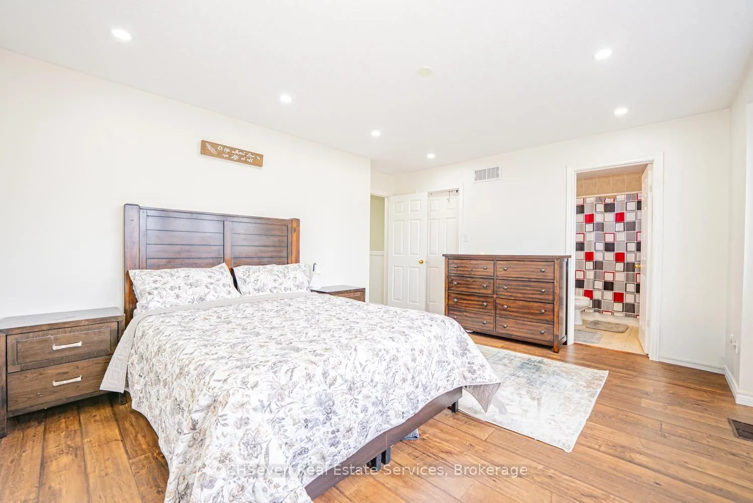 373 Thomas Slee Drive