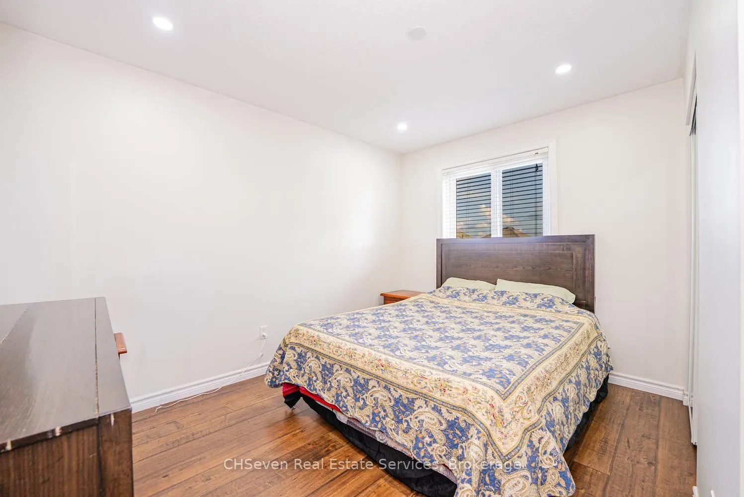 373 Thomas Slee Drive