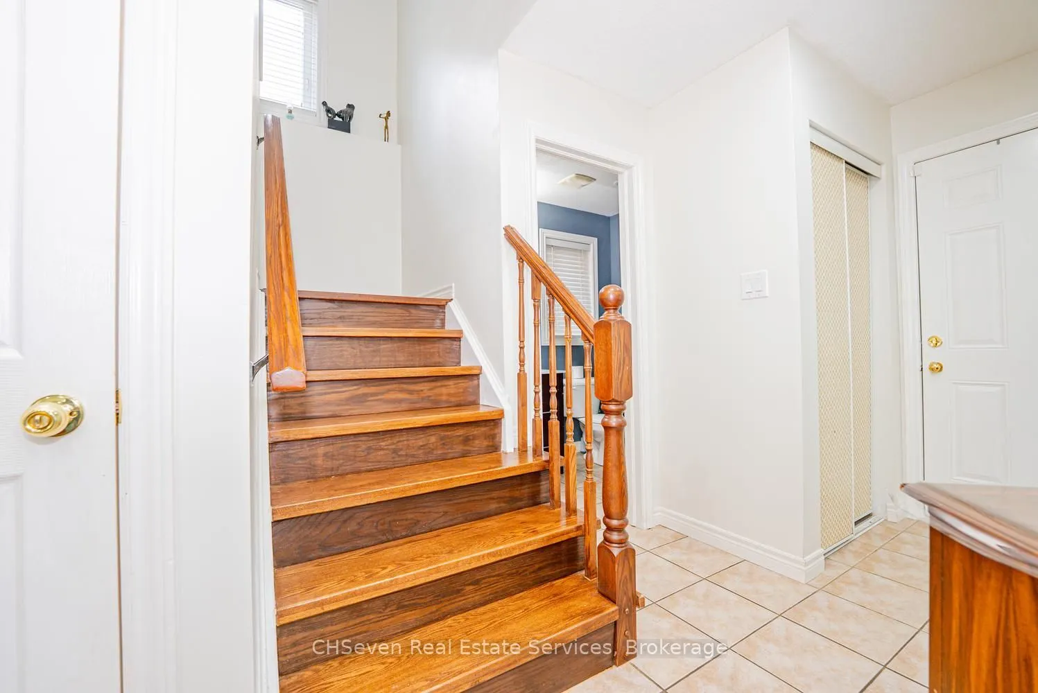373 Thomas Slee Drive
