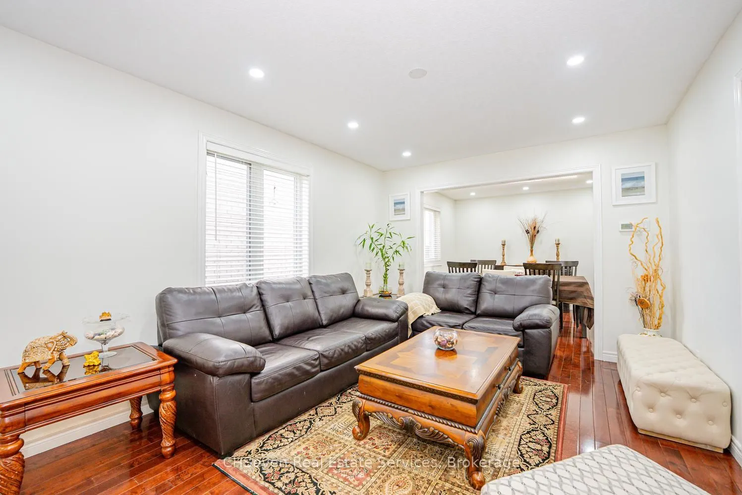373 Thomas Slee Drive