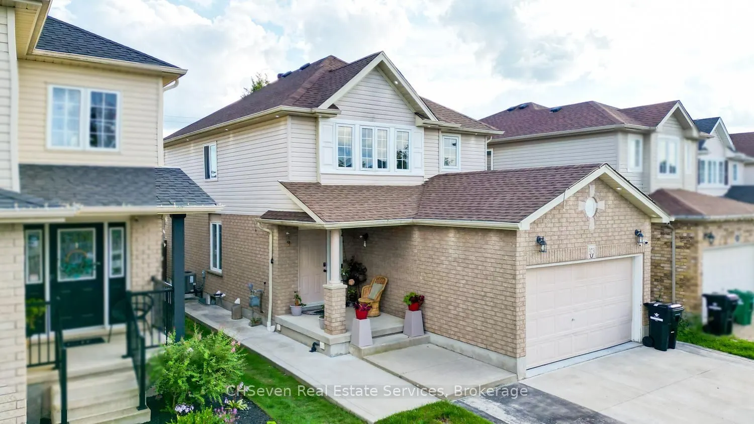 373 Thomas Slee Drive