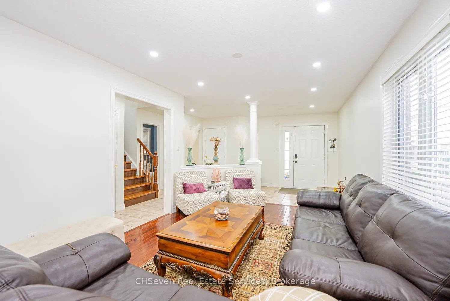 373 Thomas Slee Drive