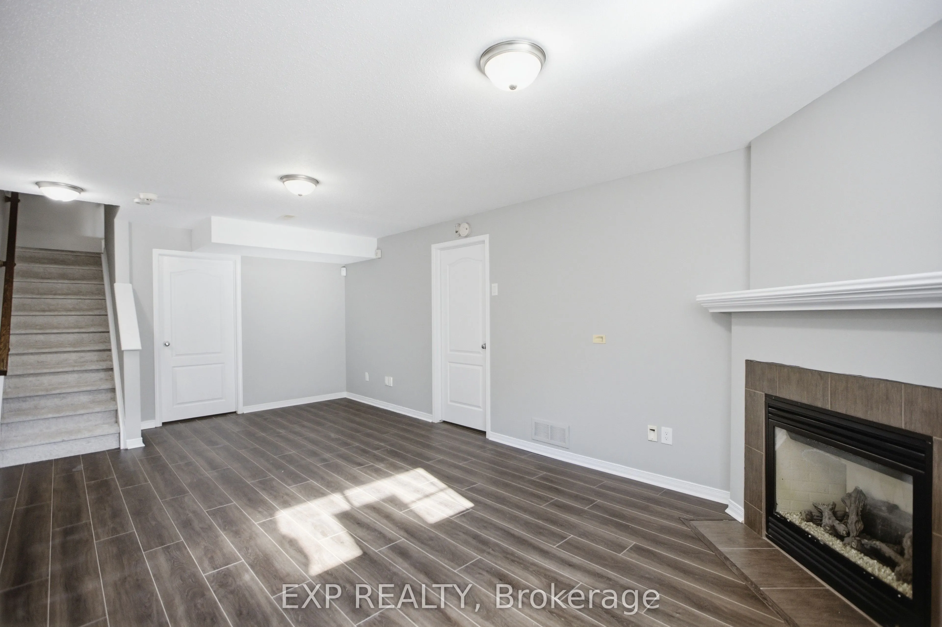 237 EYE BRIGHT Crescent