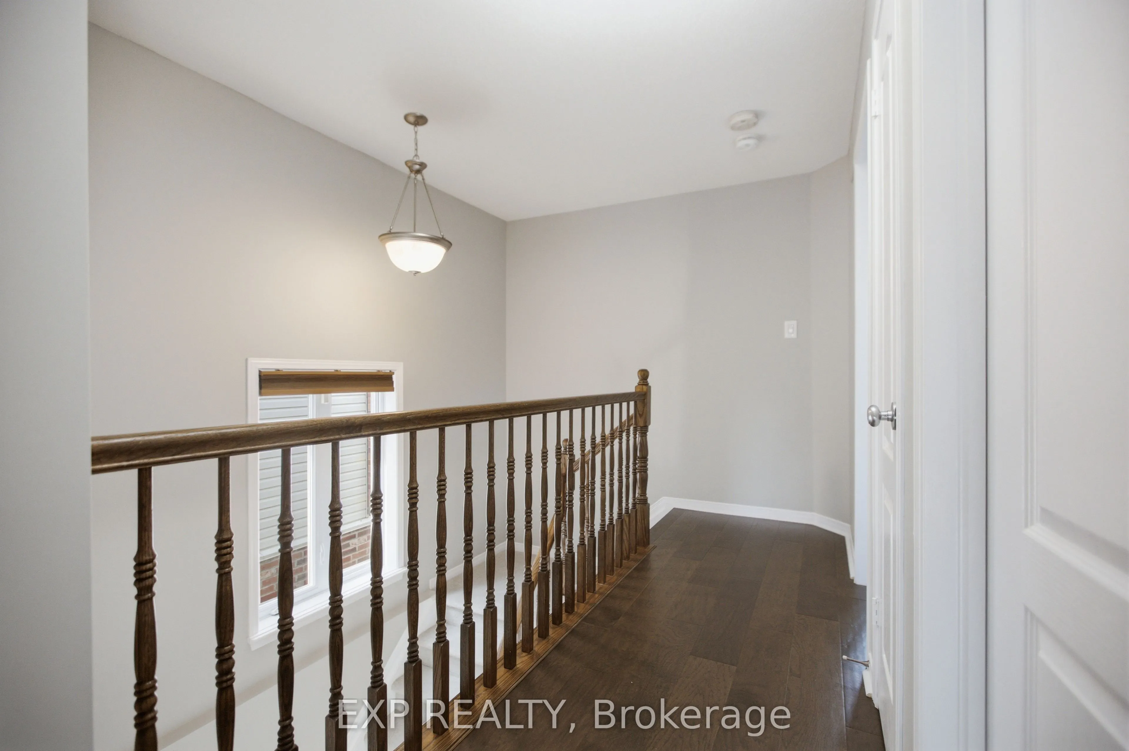 237 EYE BRIGHT Crescent