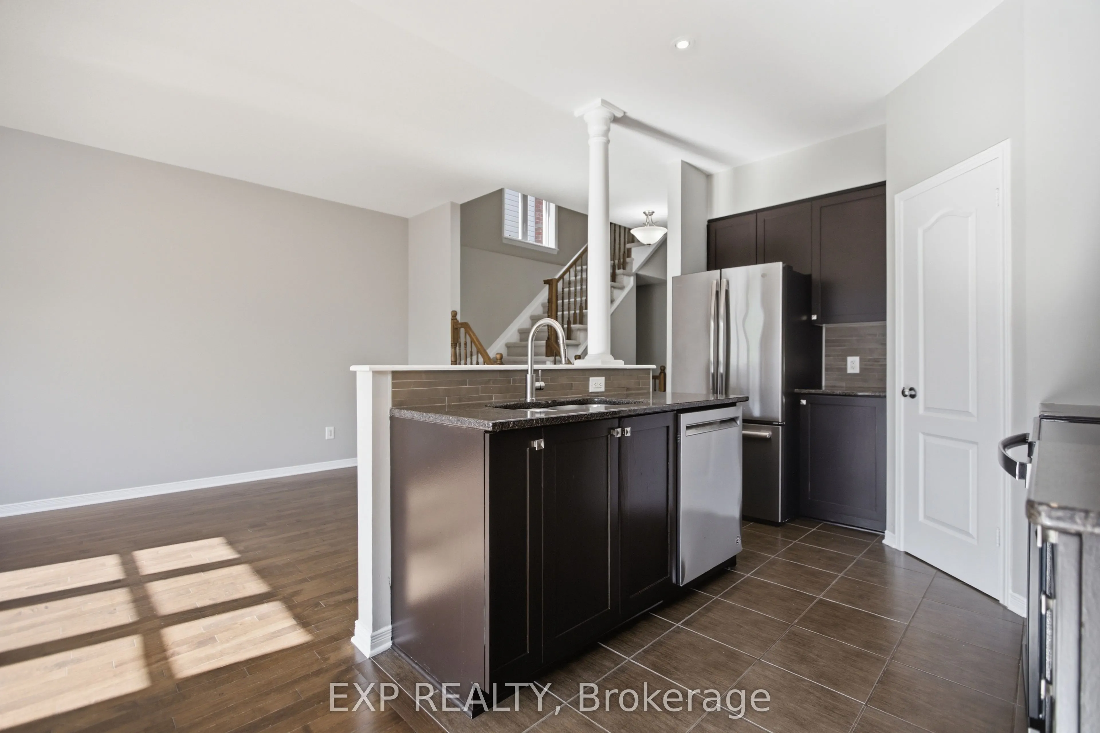 237 EYE BRIGHT Crescent