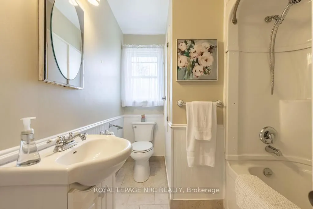 10 Ridgeview Avenue