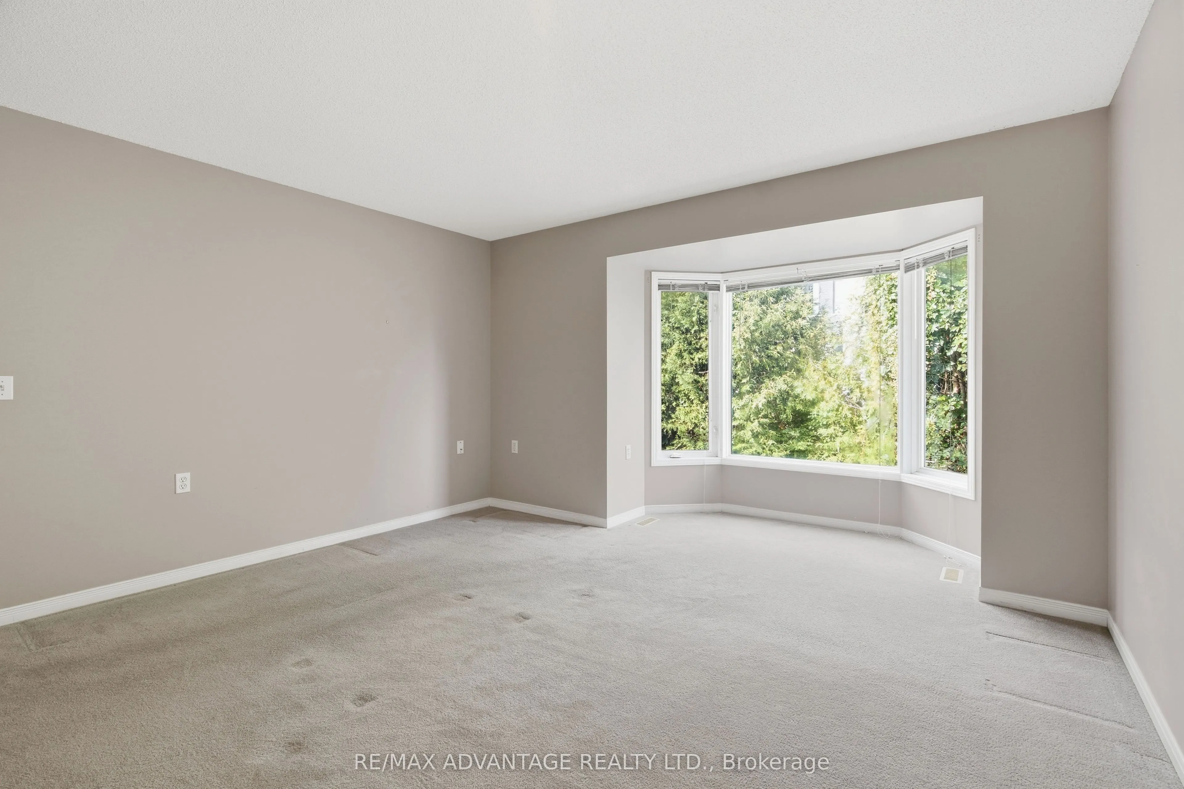 122 Sherwood Forest Square #18