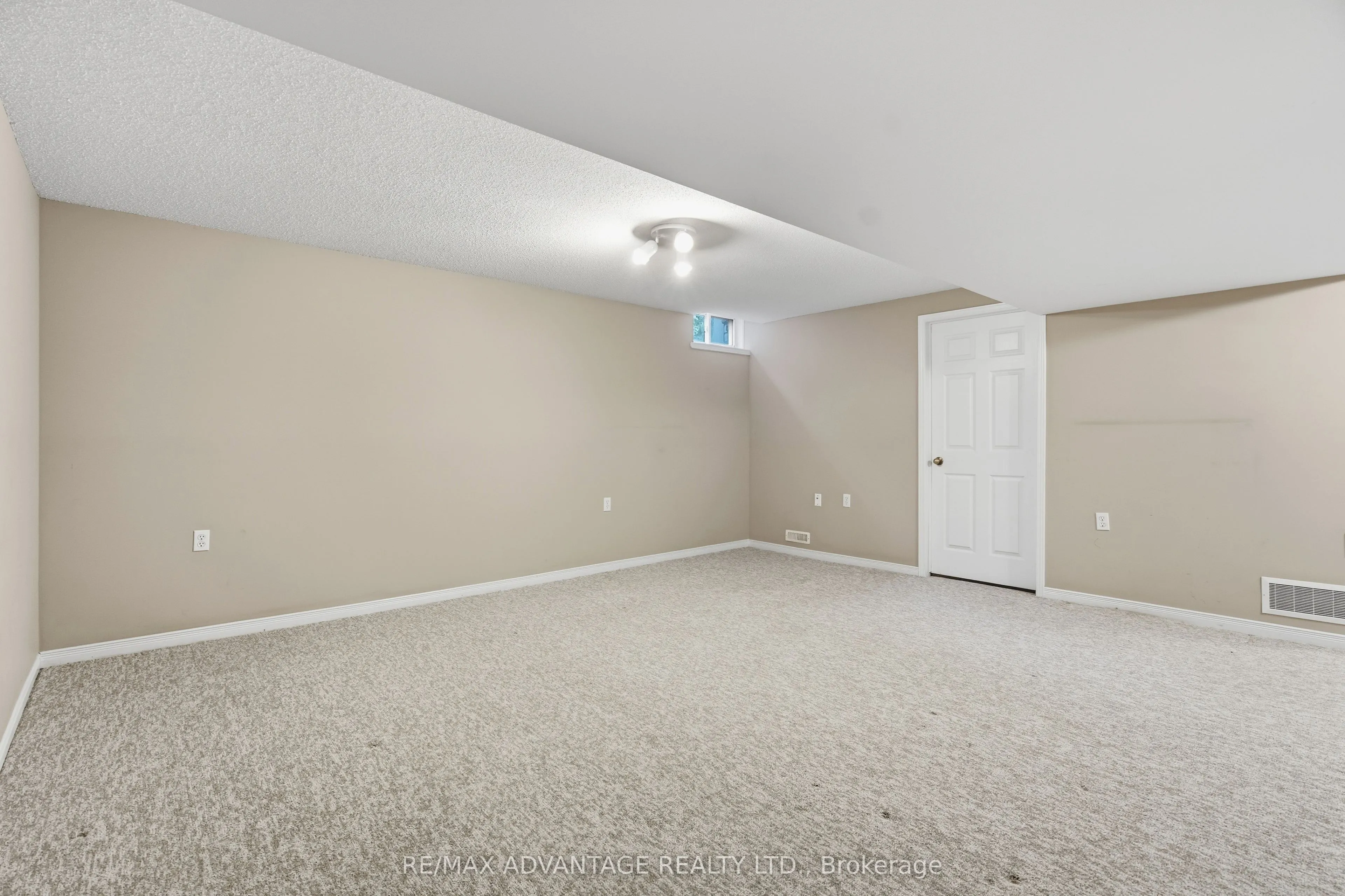 122 Sherwood Forest Square #18
