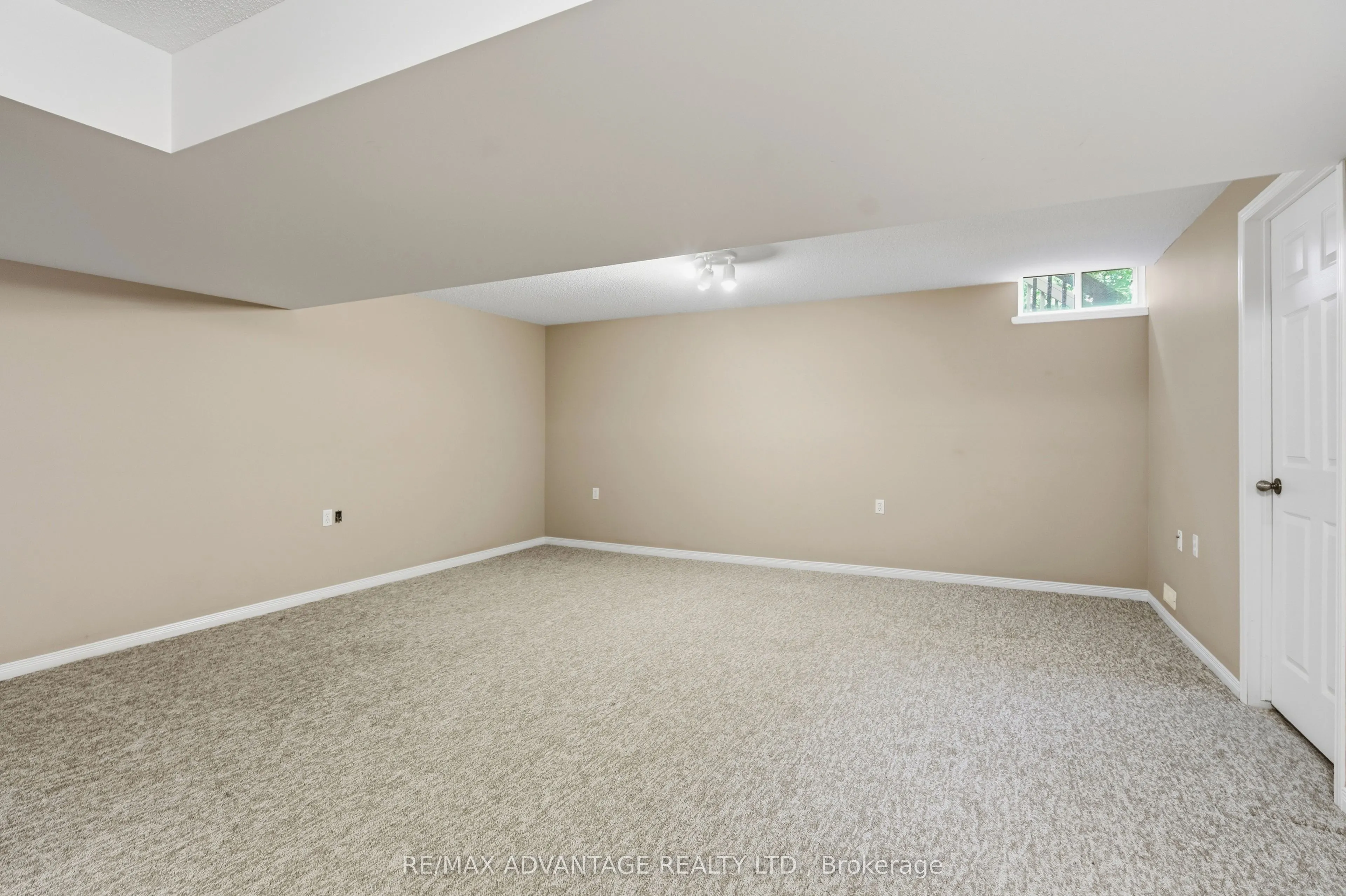 122 Sherwood Forest Square #18