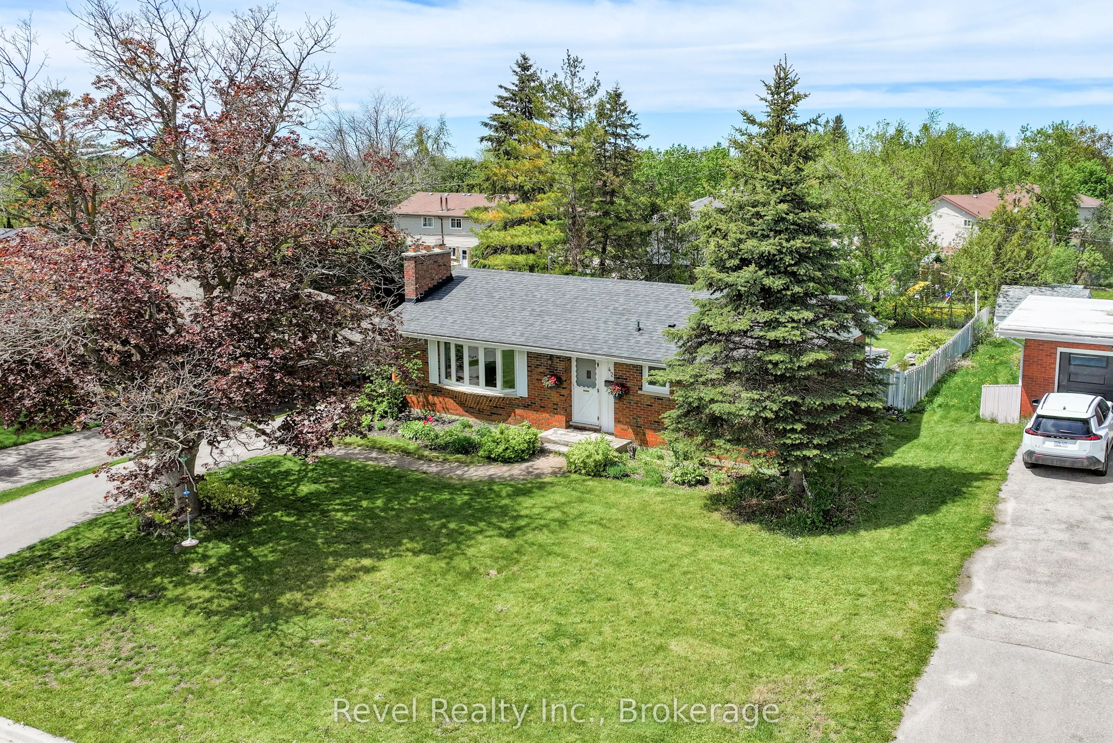 42 Kawartha Drive
