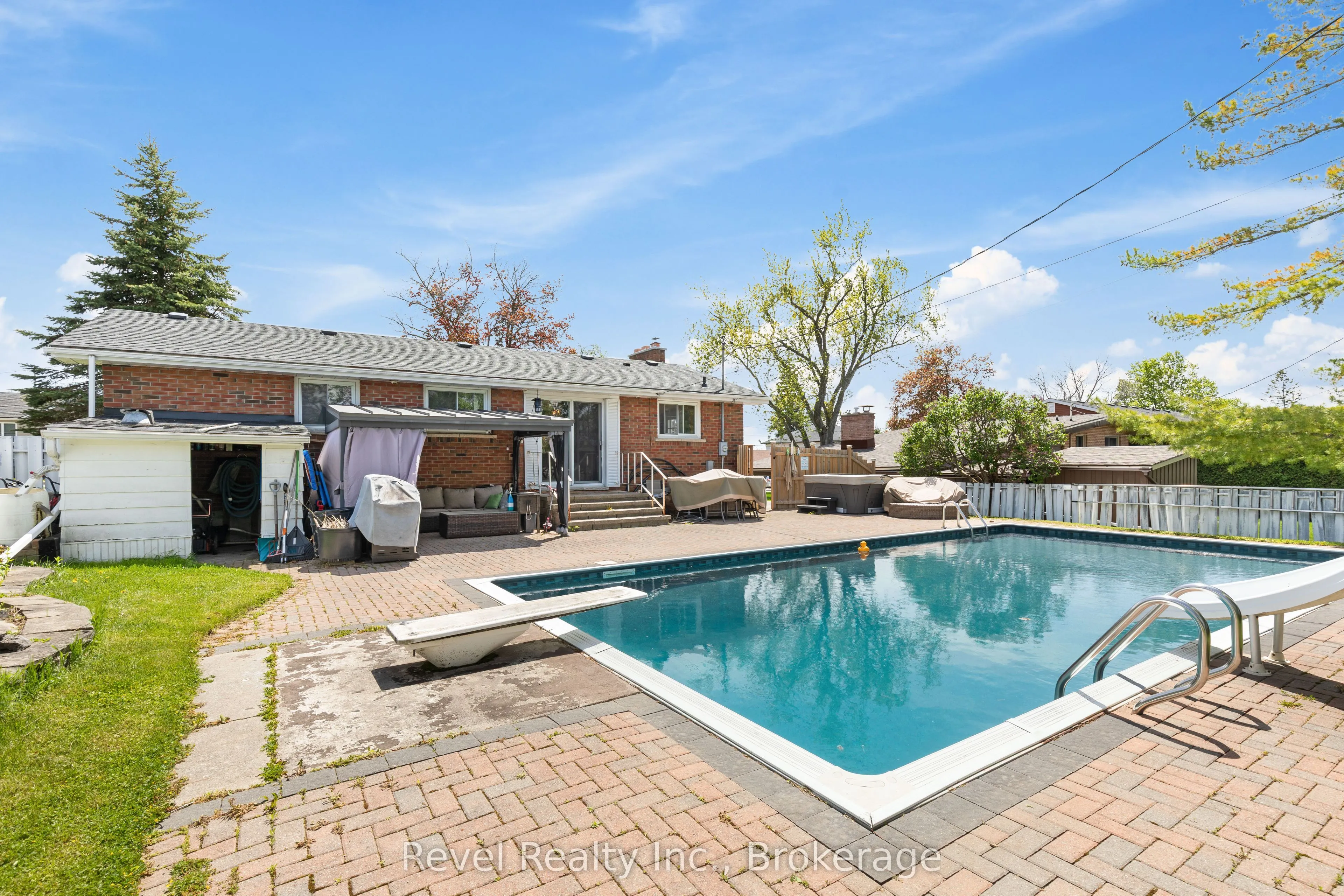 42 Kawartha Drive