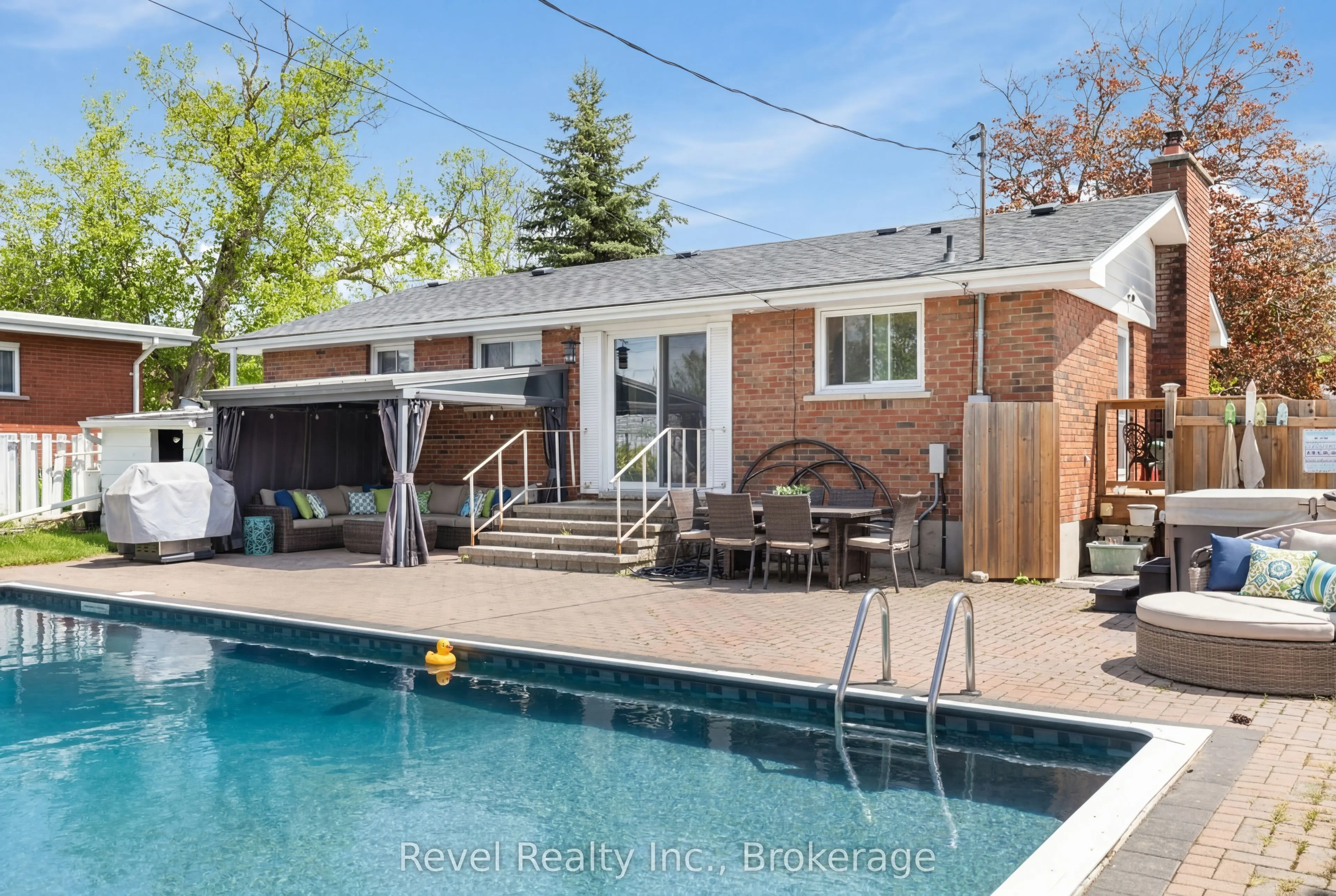 42 Kawartha Drive