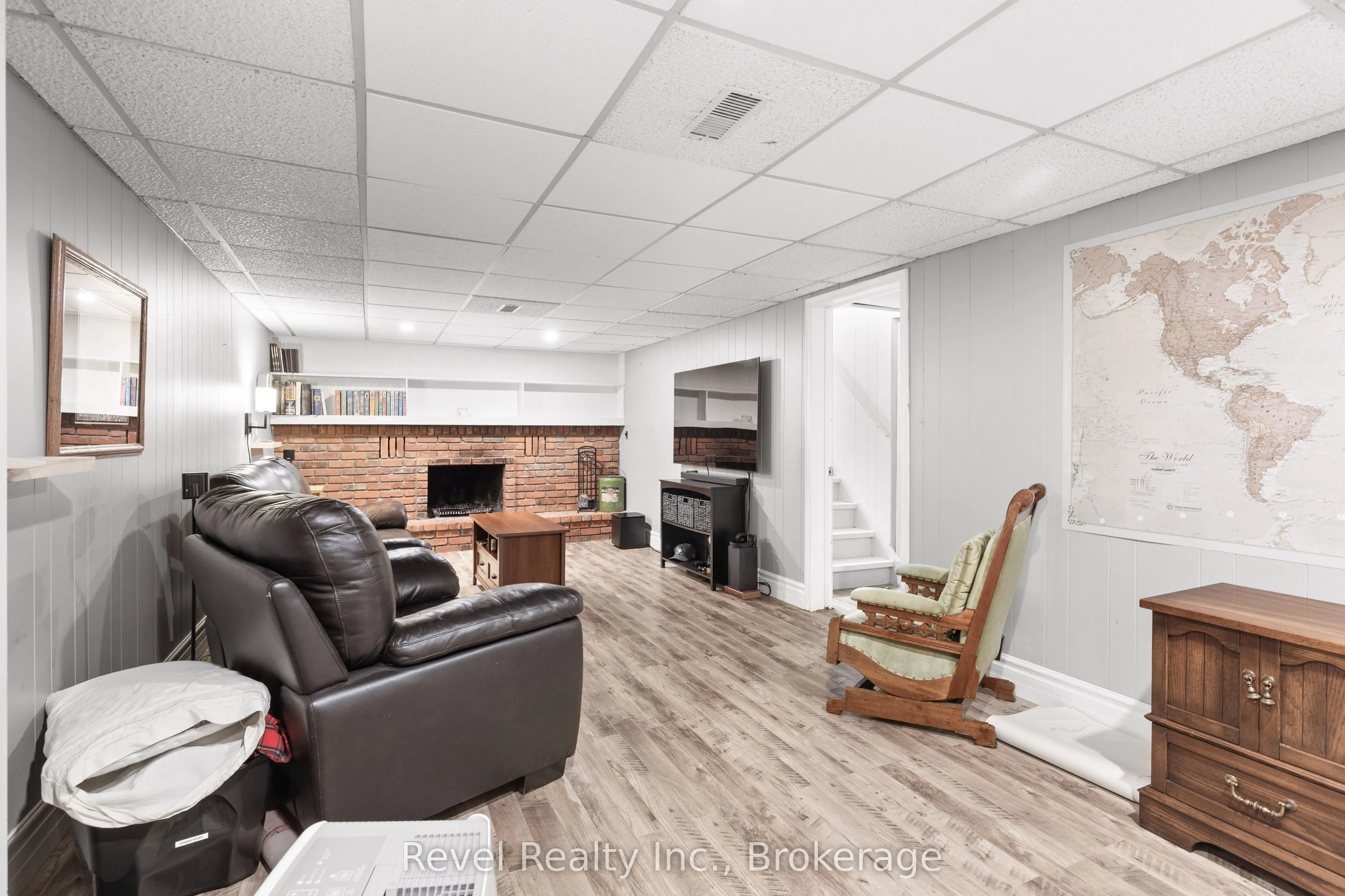 42 Kawartha Drive