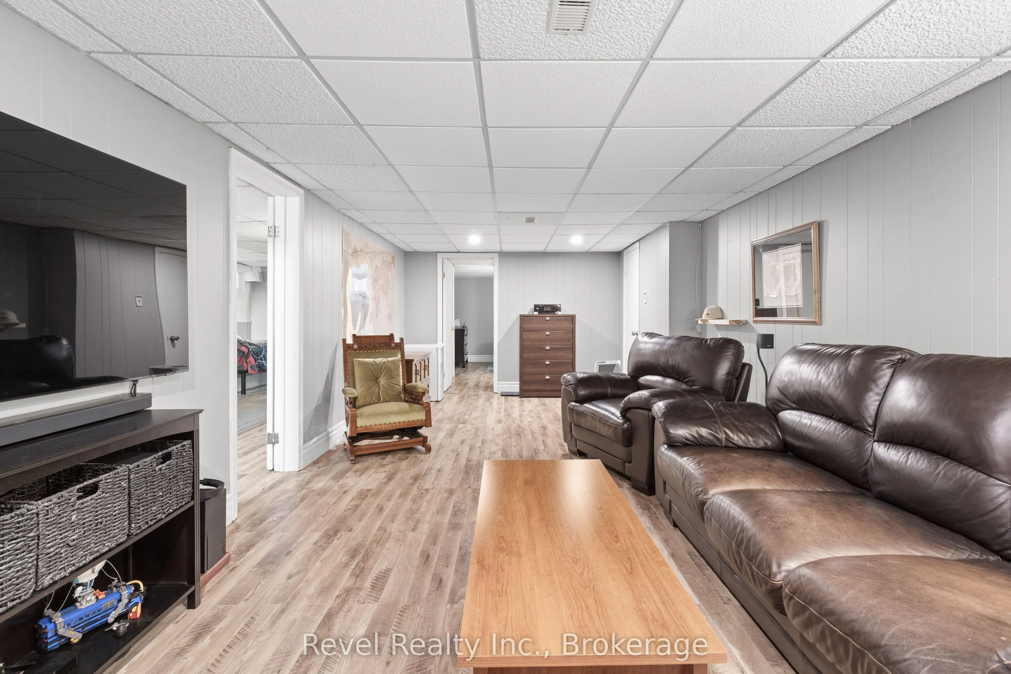 42 Kawartha Drive