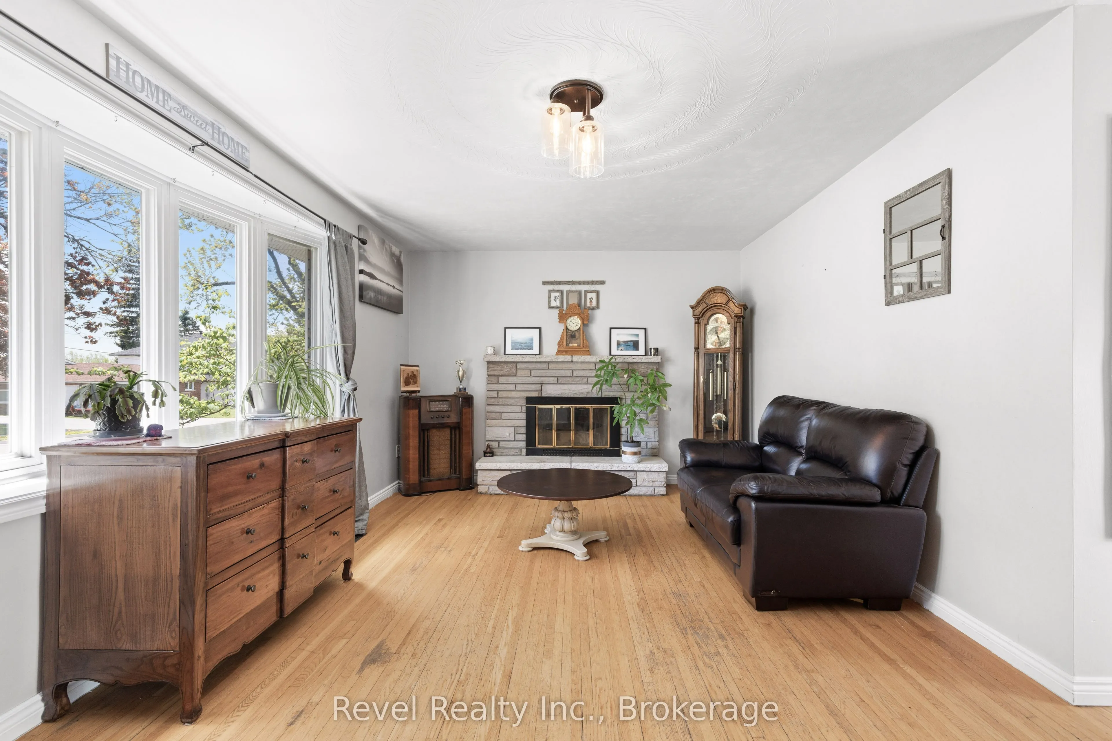42 Kawartha Drive