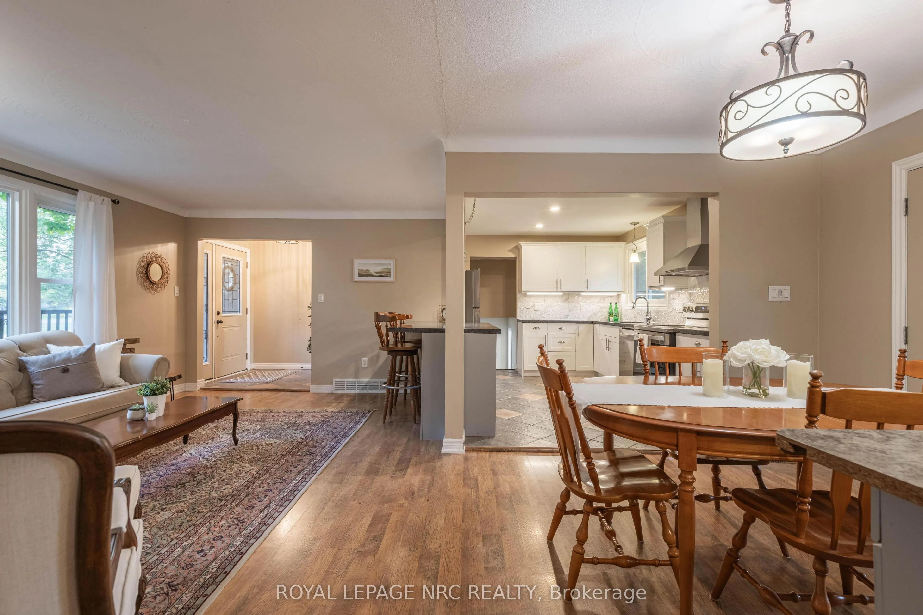2432 Port Robinson Road