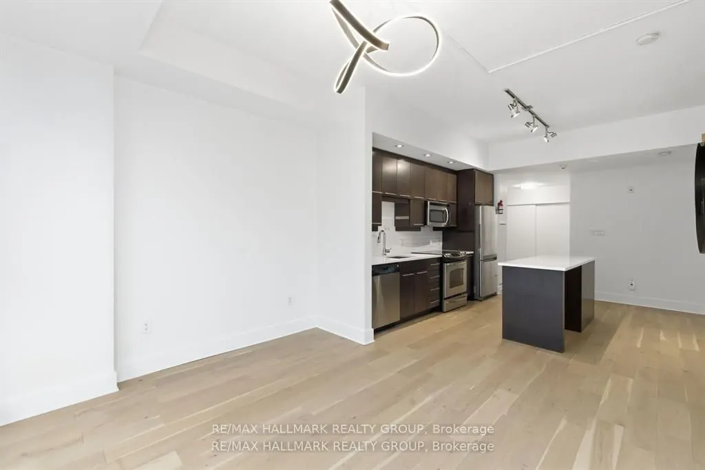 101 Richmond Road #611