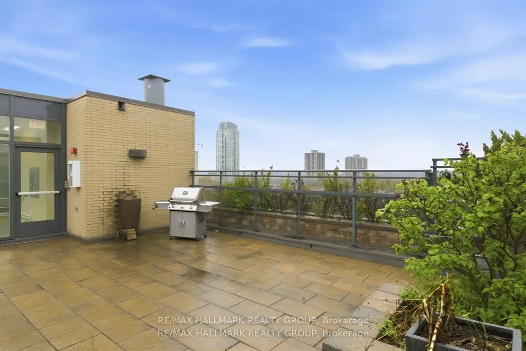 101 Richmond Road #611