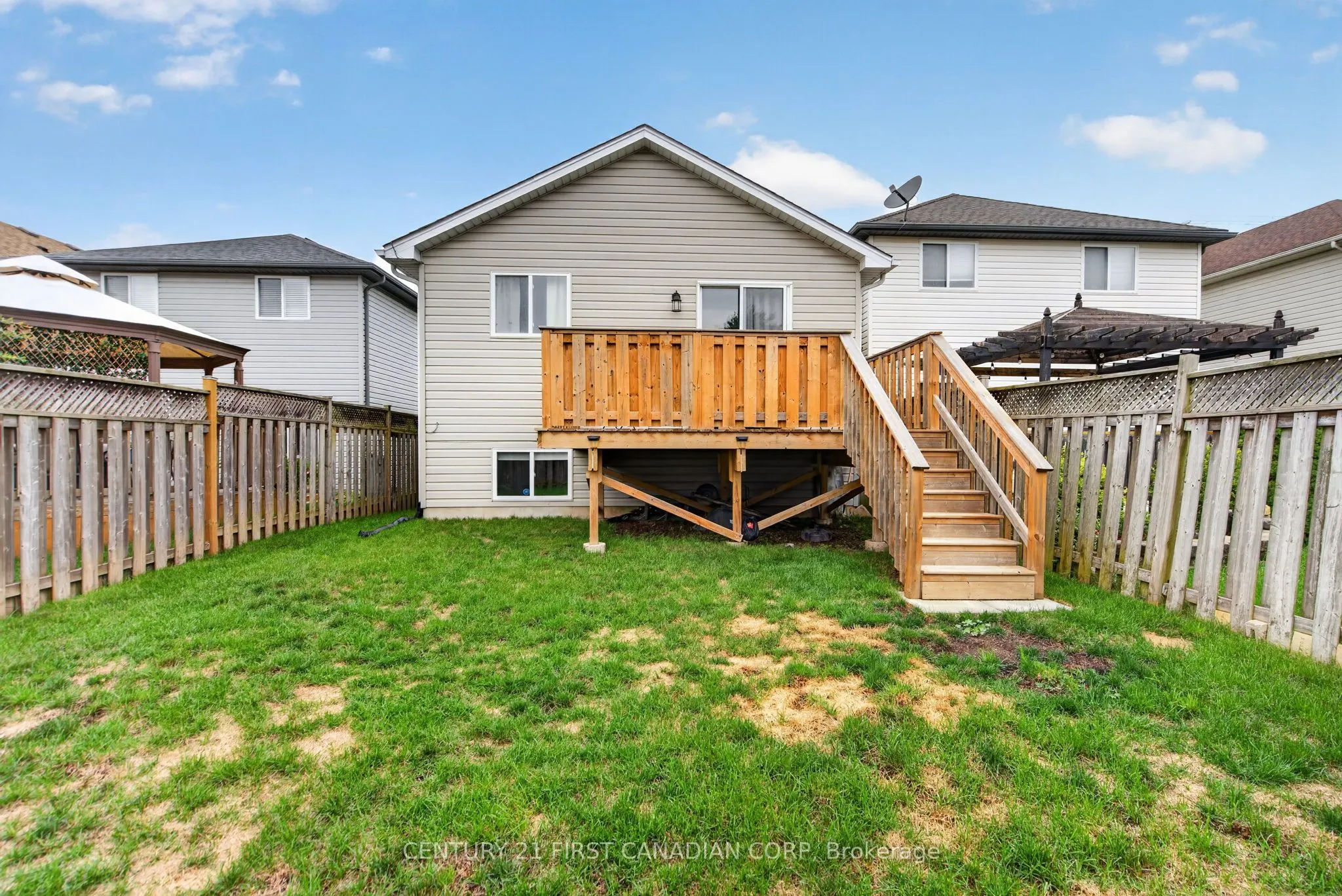 1354 Aspenridge Crescent