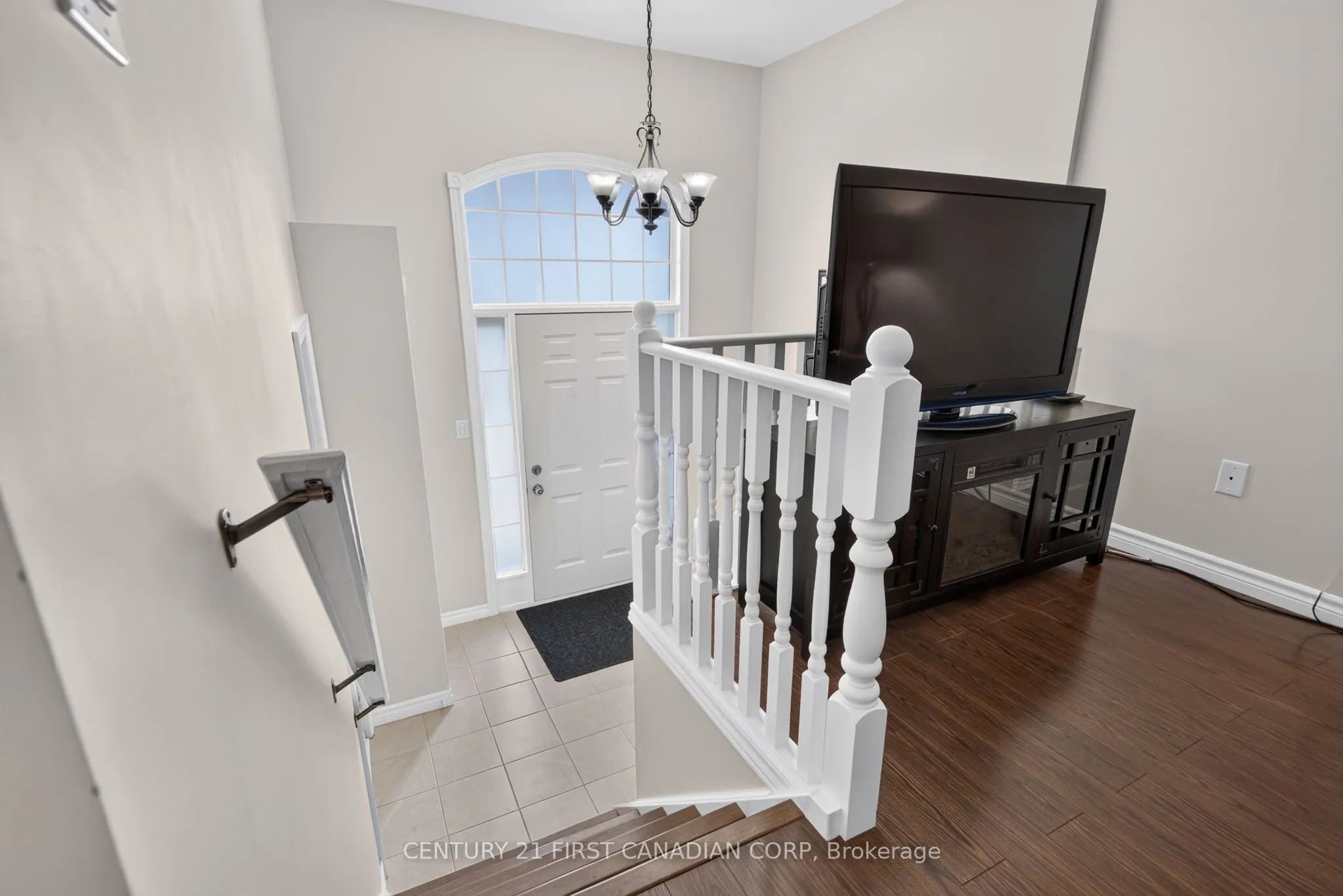 1354 Aspenridge Crescent