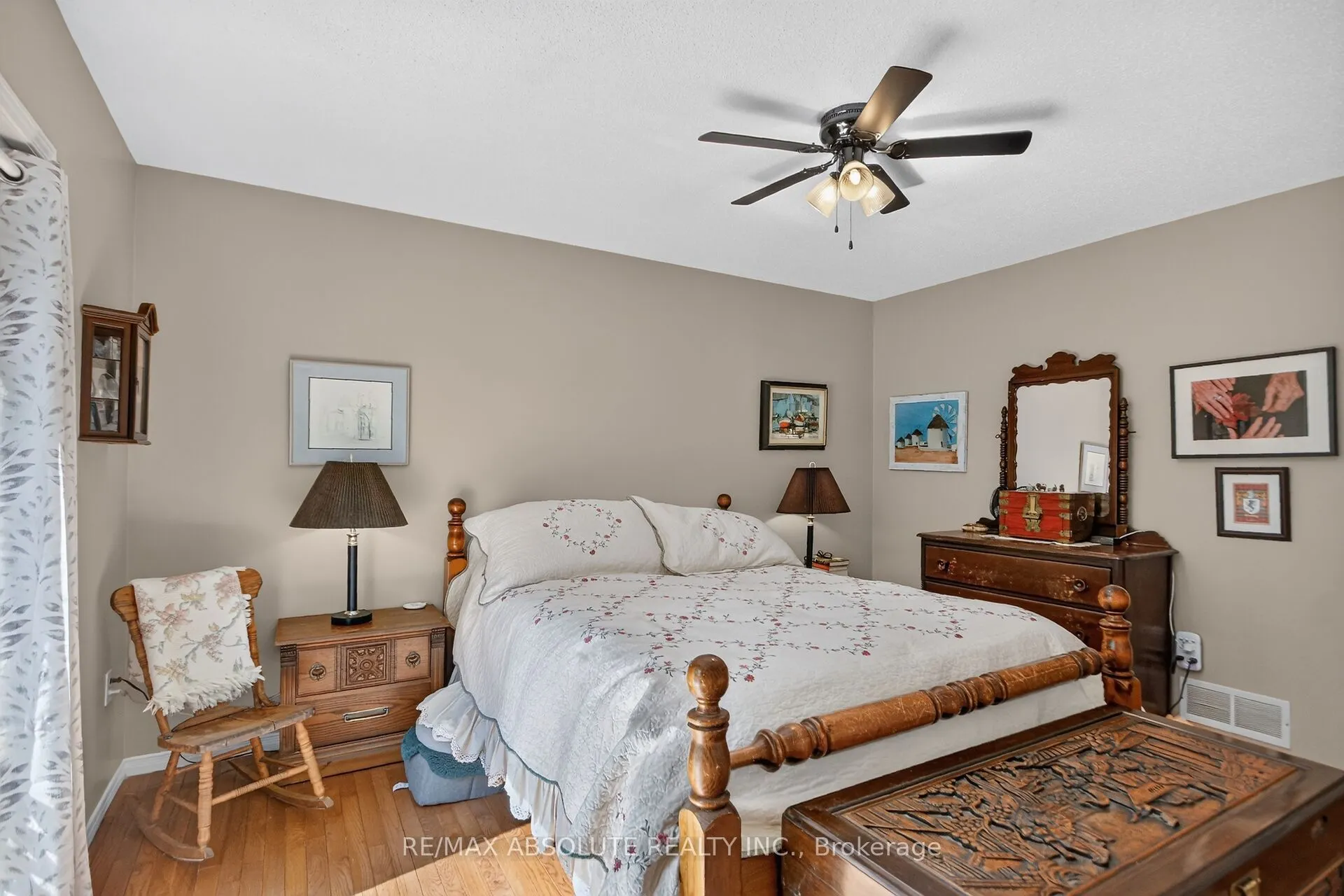 11 Flesher Crescent